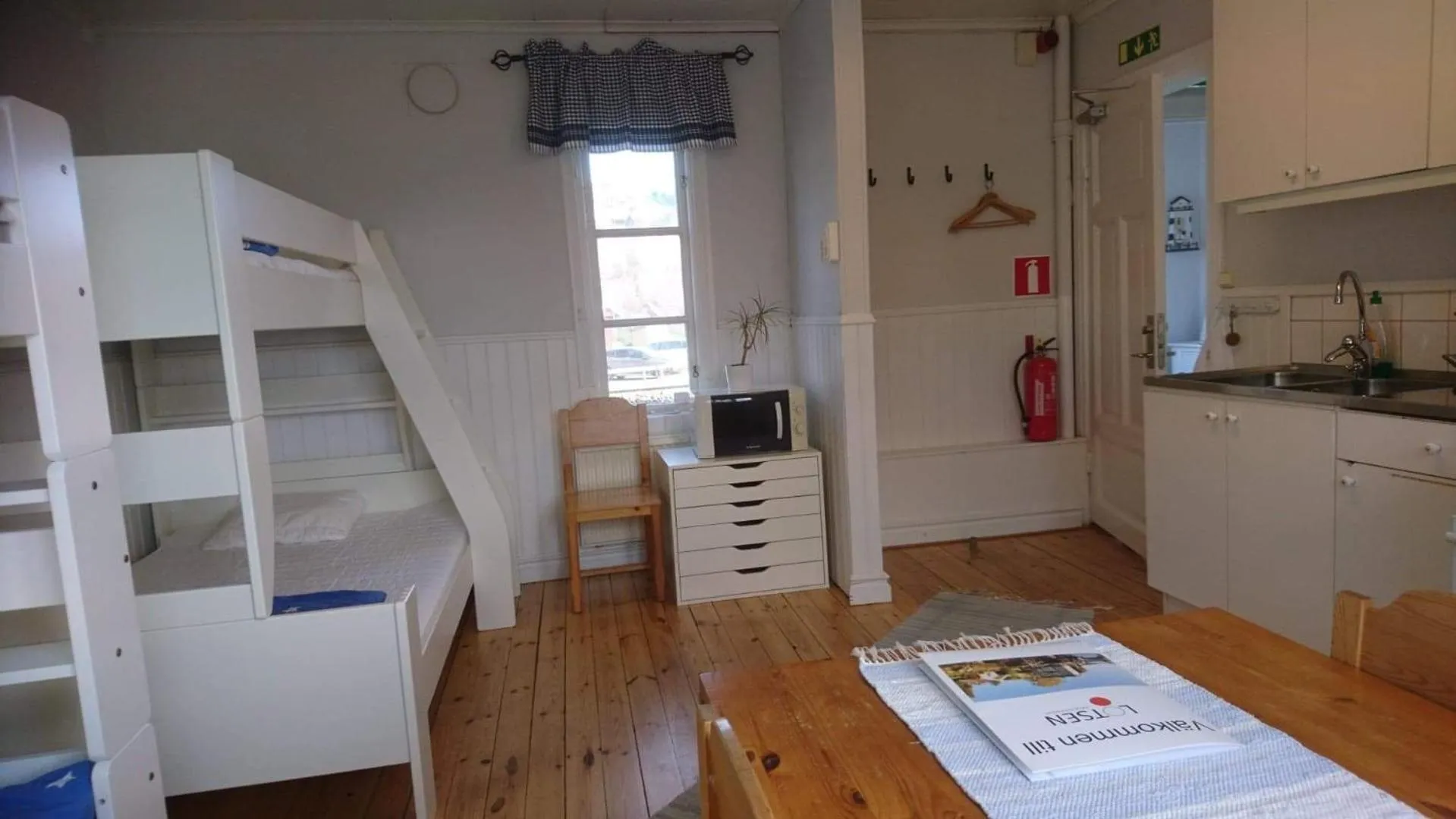 bunk bed in Vandrarhemmet Lotsen