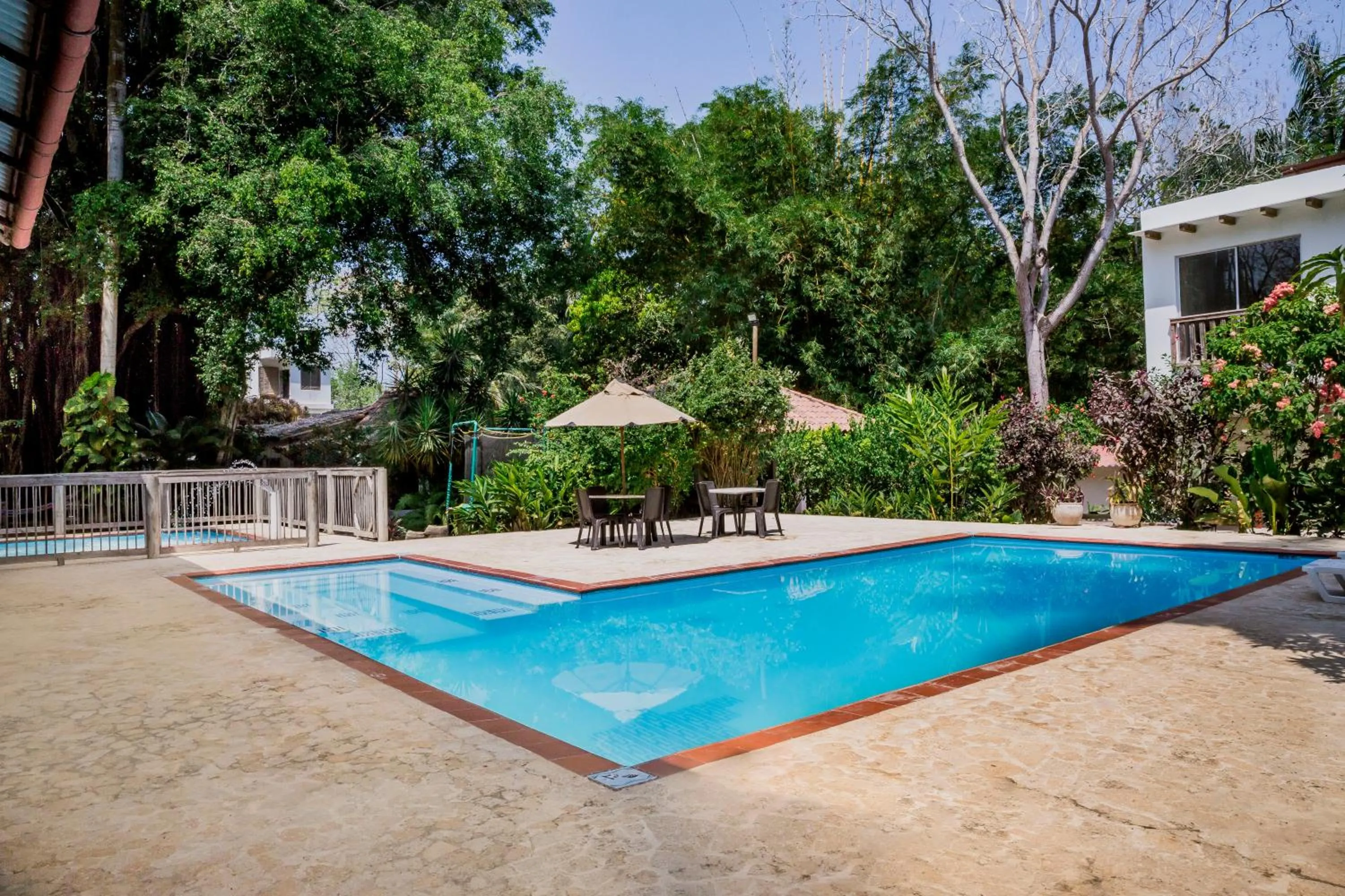 Swimming pool in Hotel Restaurante Selva Negra