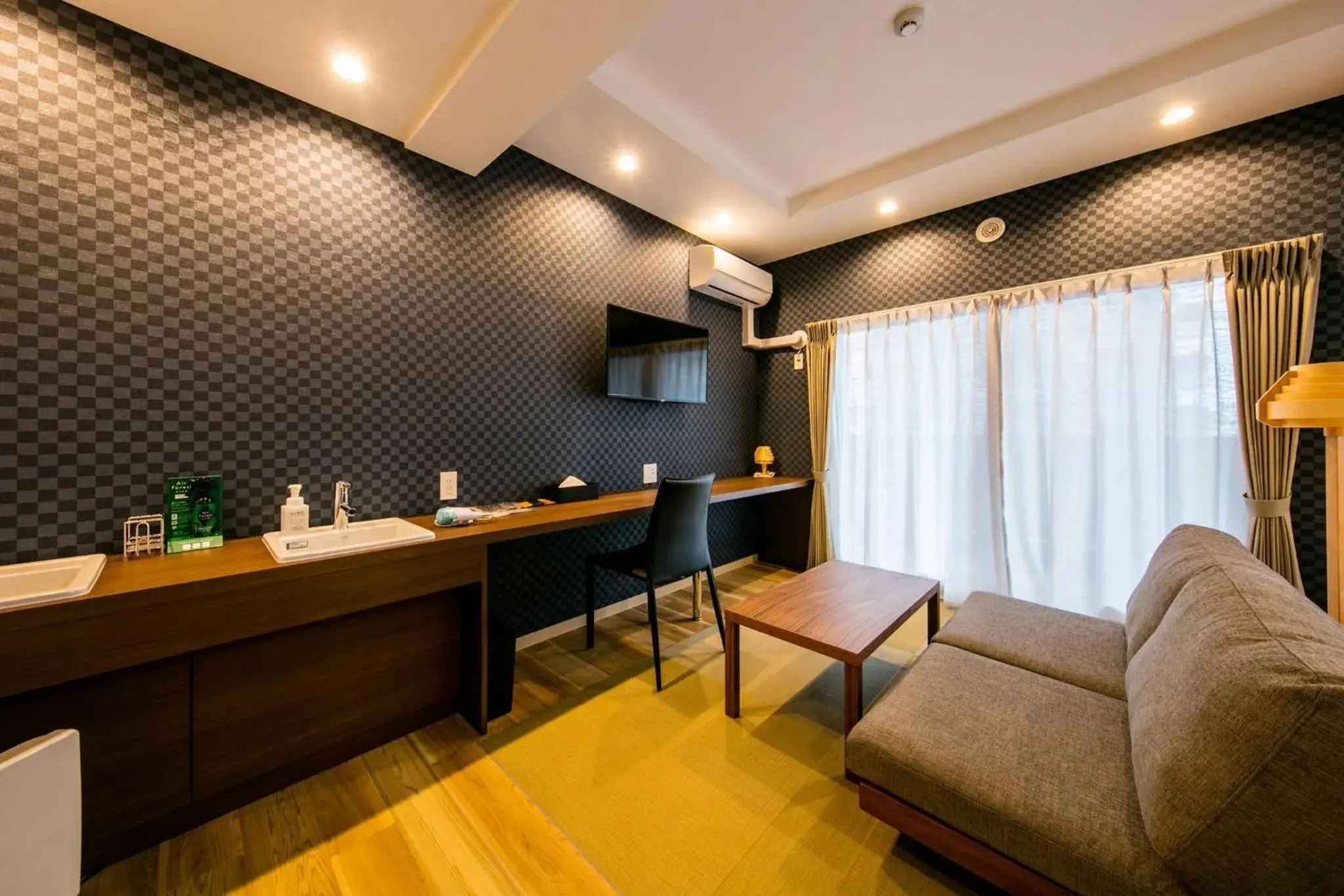 Twin Room - Japanese Modern in VILLA KOSHIDO kotoni Twin Room - Japanese Modern in VILLA KOSHIDO kotoni