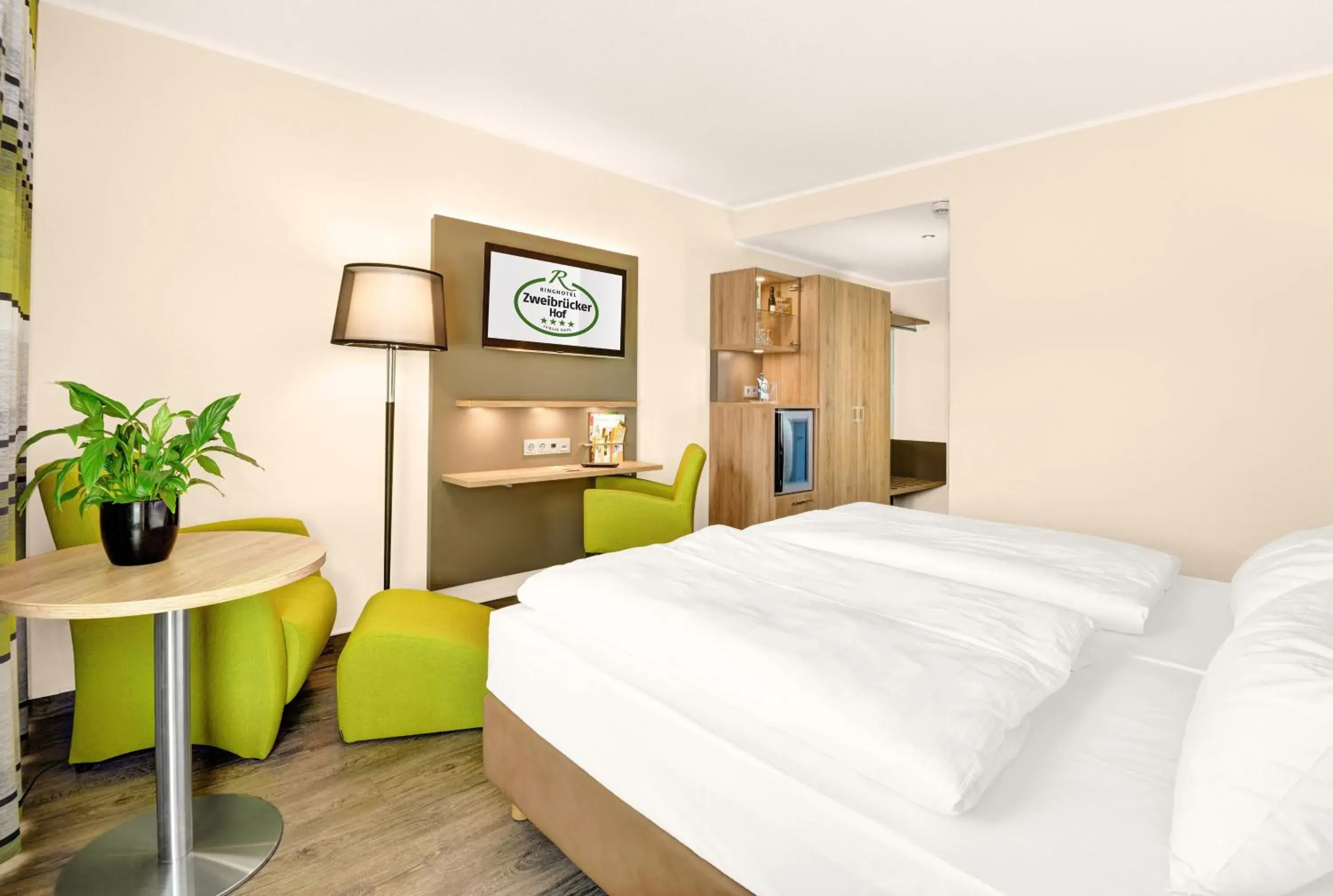 Comfort Double Room in Ringhotel Zweibruecker Hof Comfort Double Room in Ringhotel Zweibruecker Hof