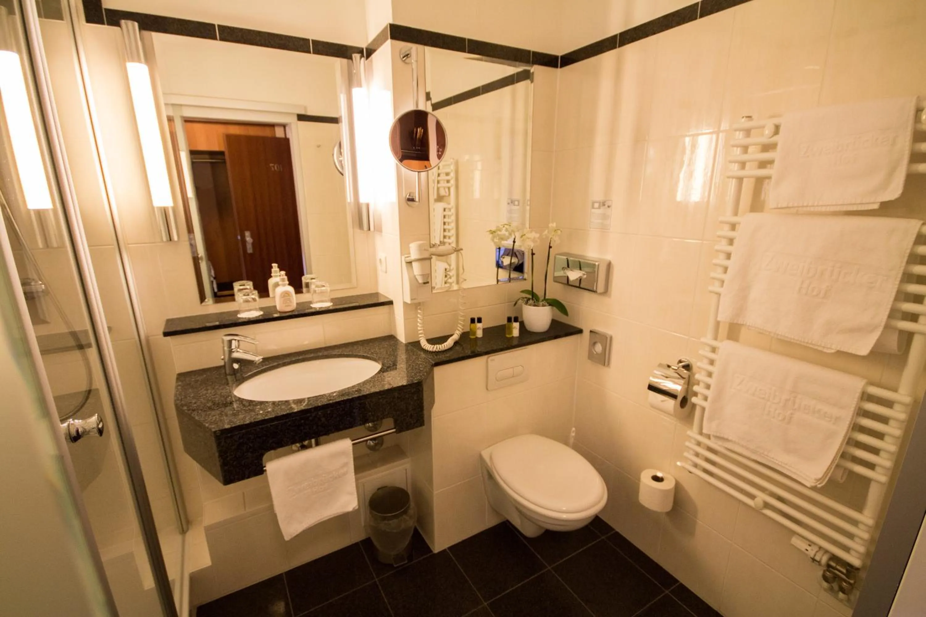 Bathroom in Ringhotel Zweibruecker Hof