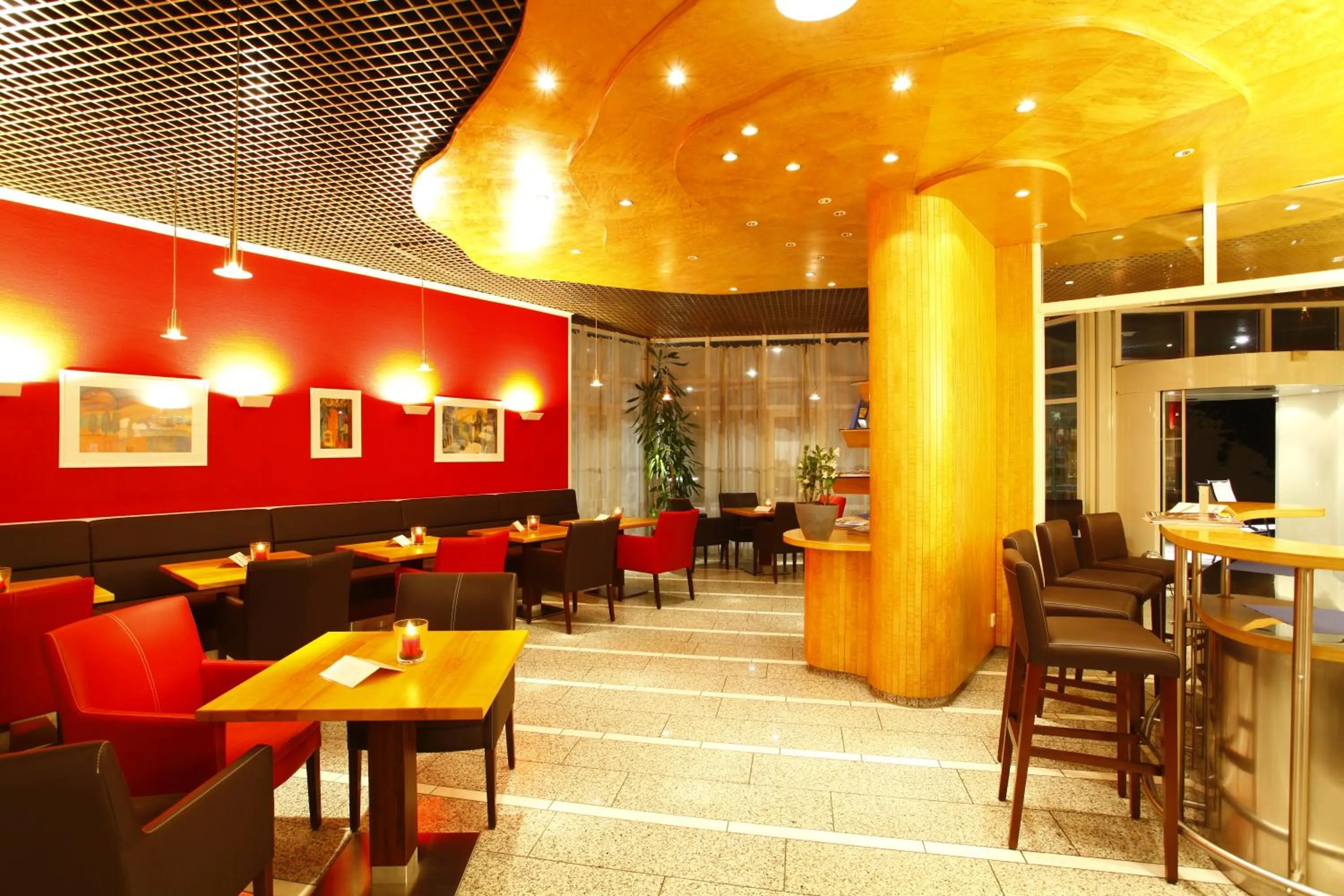 Restaurant/places to eat in Stadthotel Engel