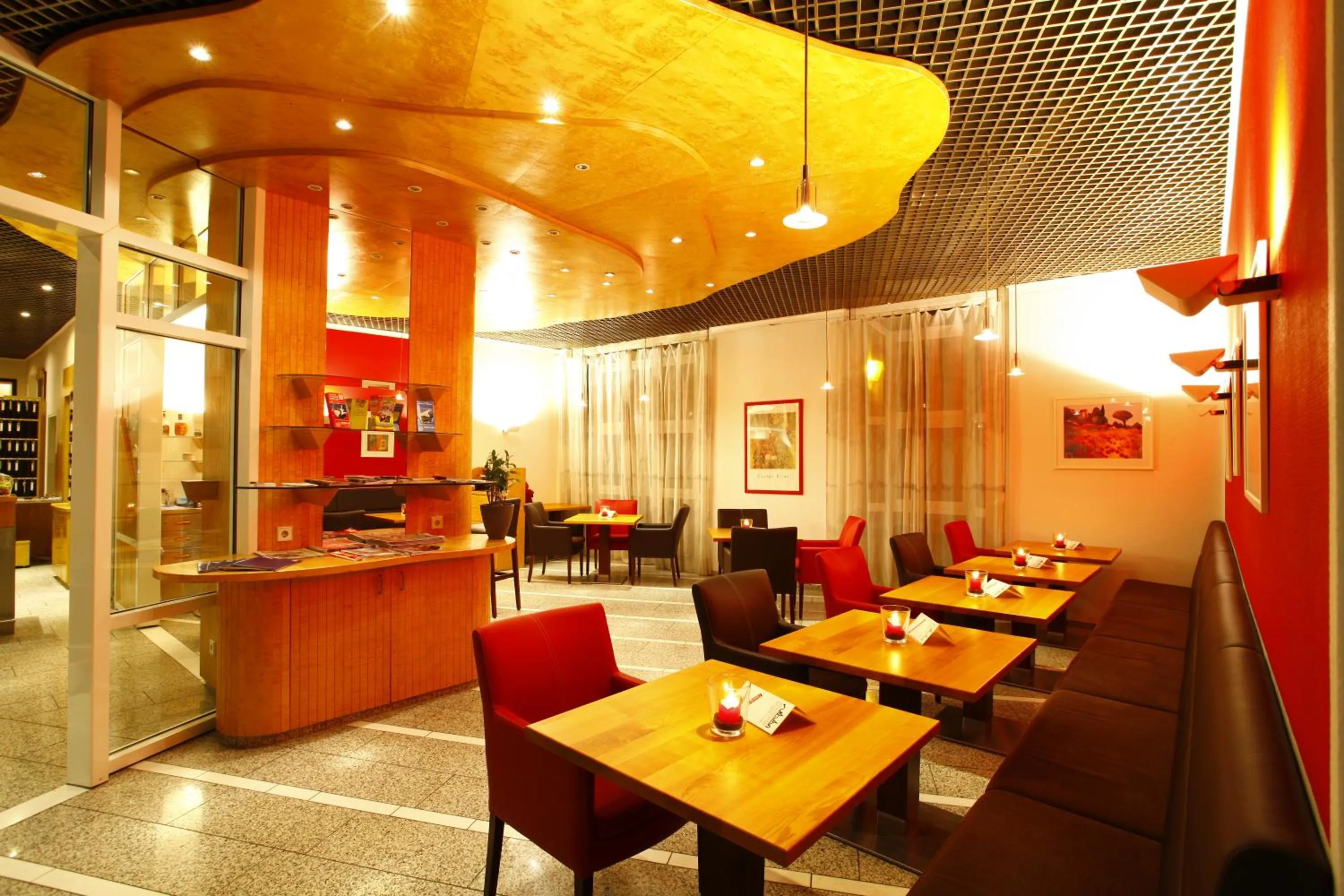 Restaurant/places to eat in Stadthotel Engel