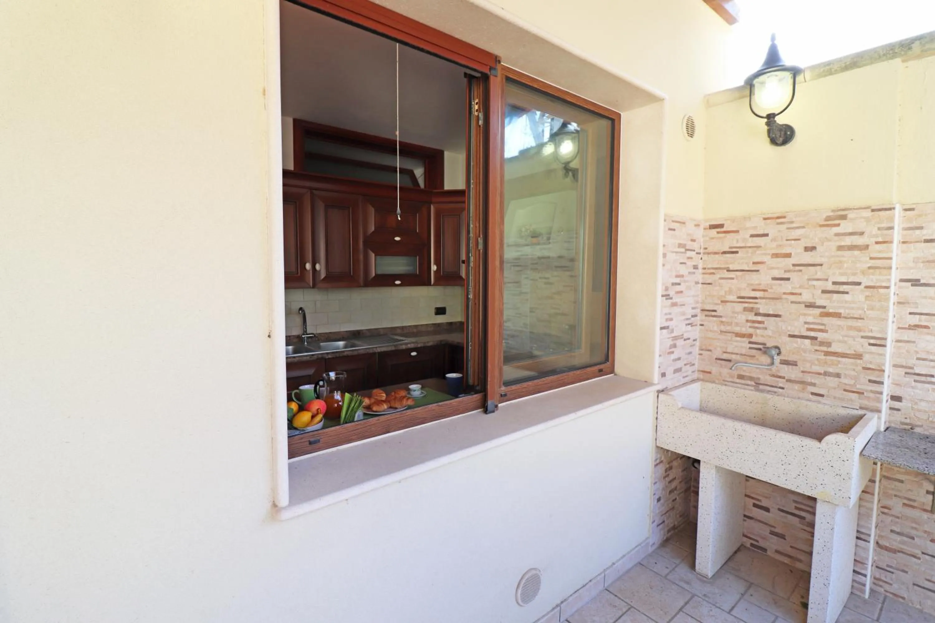 Balcony/Terrace, Kitchen/Kitchenette in Holiday home Eva to Otranto center 4 places