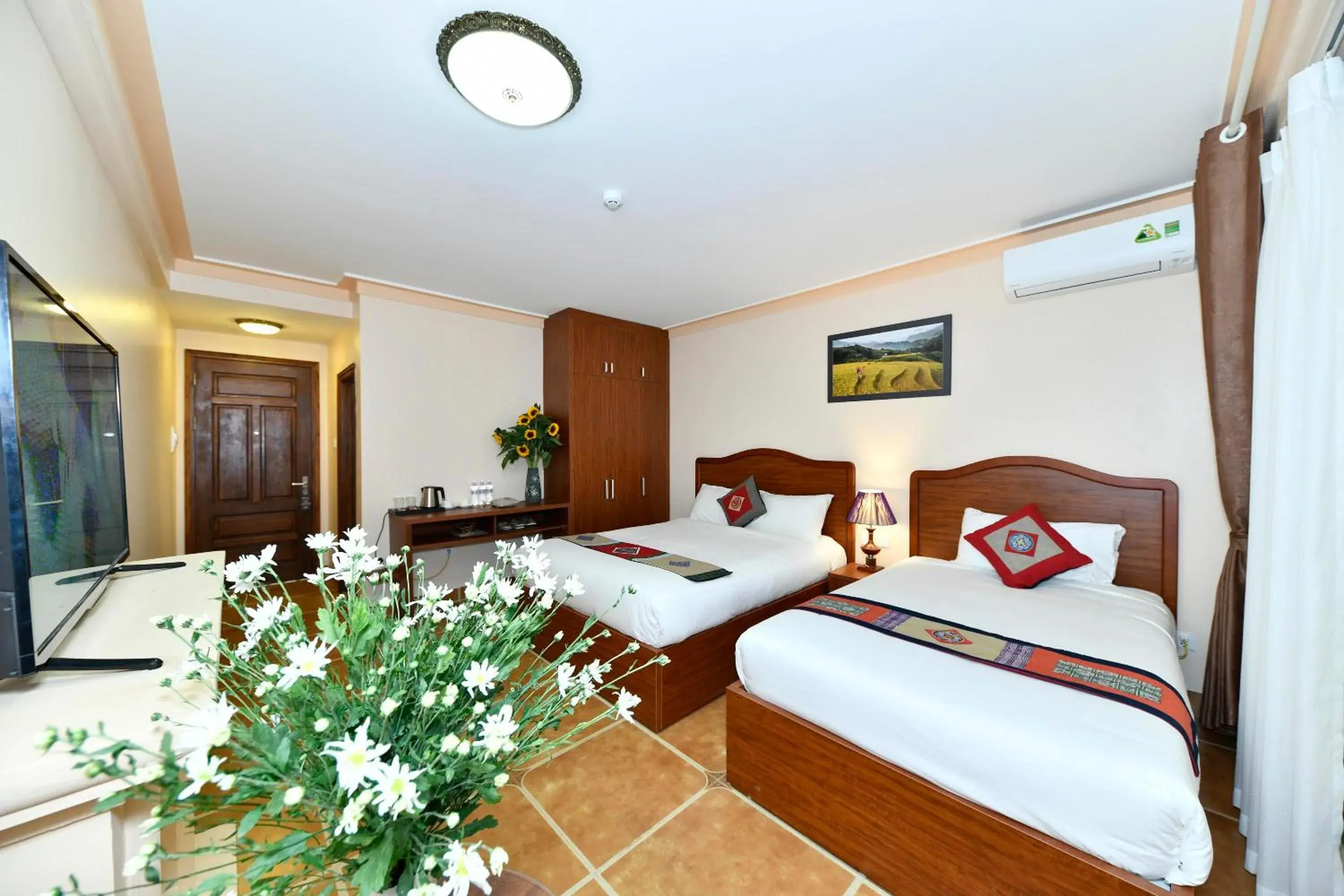 Standard Quadruple Room in Sapa Symphony Hotel Standard Quadruple Room in Sapa Symphony Hotel