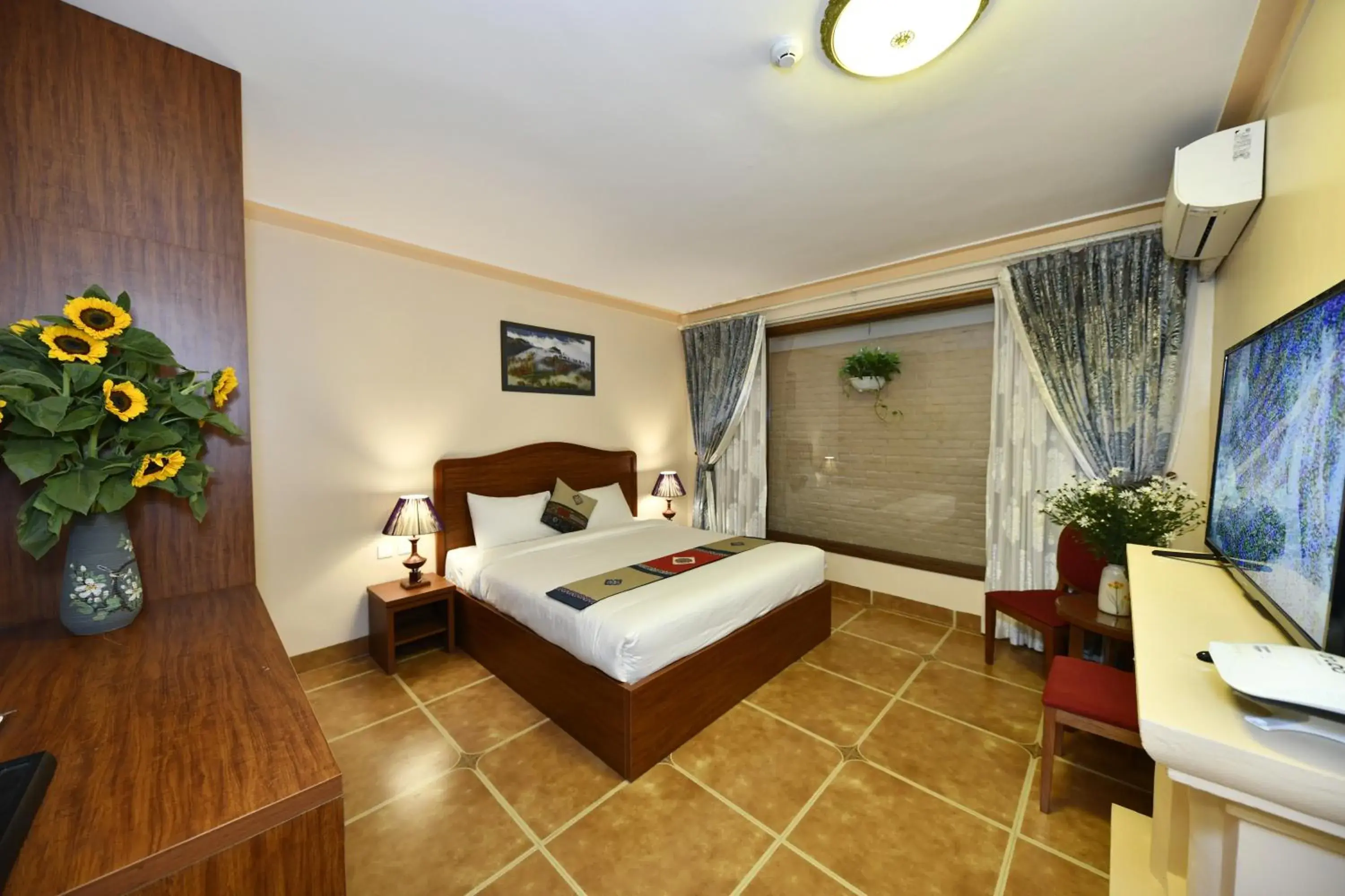 Superior Double or Twin Room in Sapa Symphony Hotel Superior Double or Twin Room in Sapa Symphony Hotel