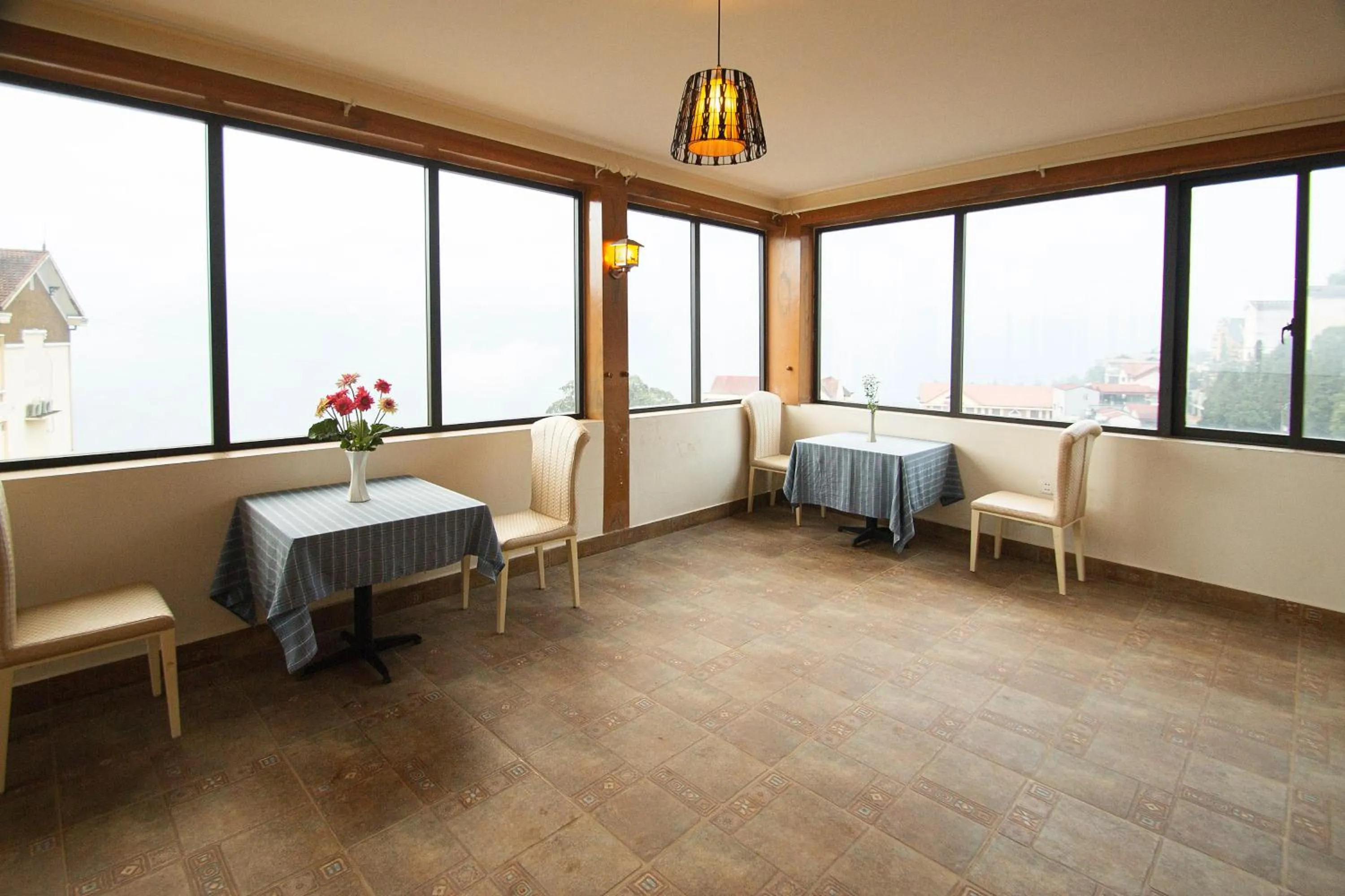 Restaurant/places to eat in Sapa Symphony Hotel