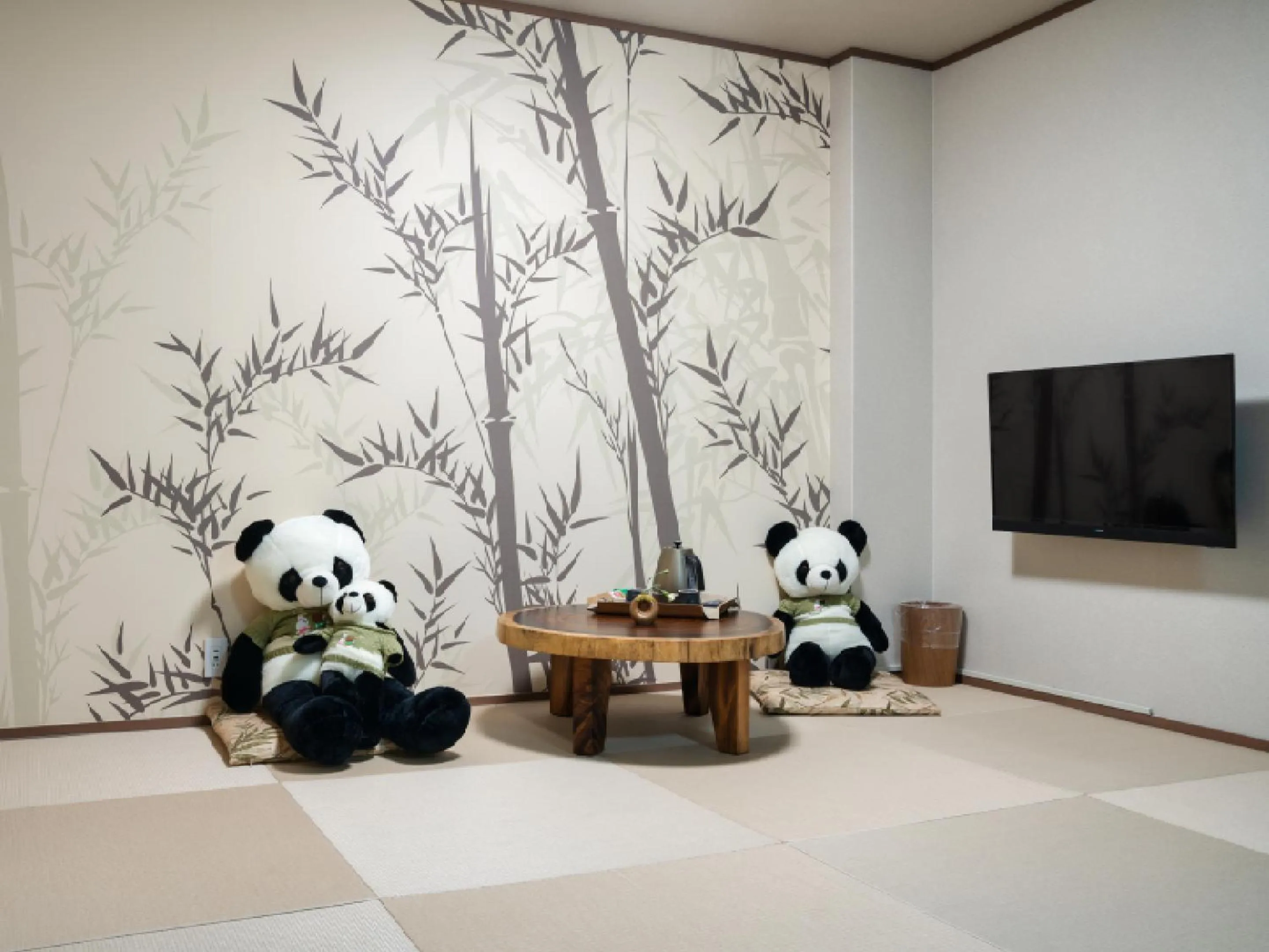 Photo of the whole room in Shirahama no Yado Daigo