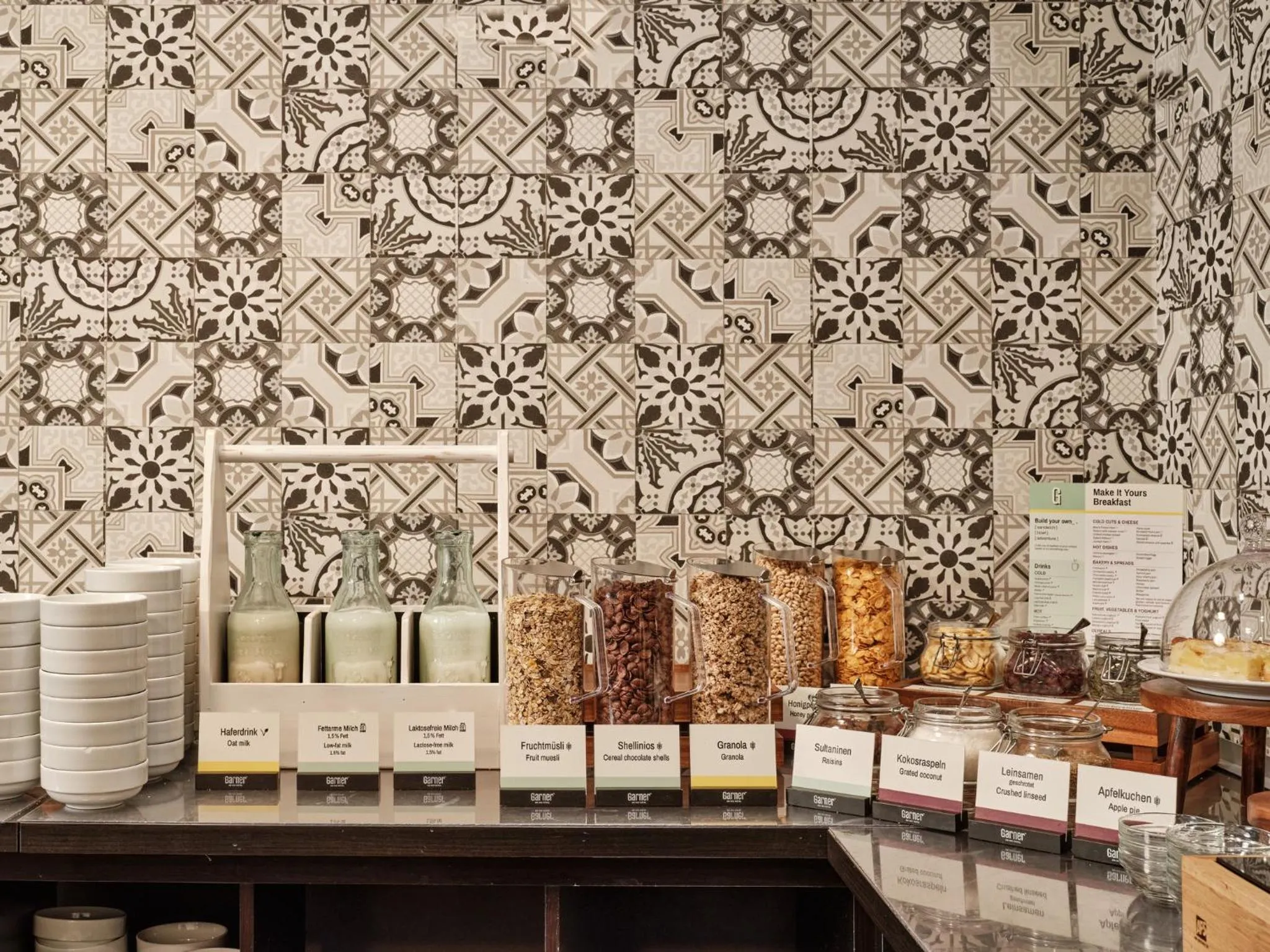 Breakfast in Garner Hotel Berlin - Schöneberg by IHG