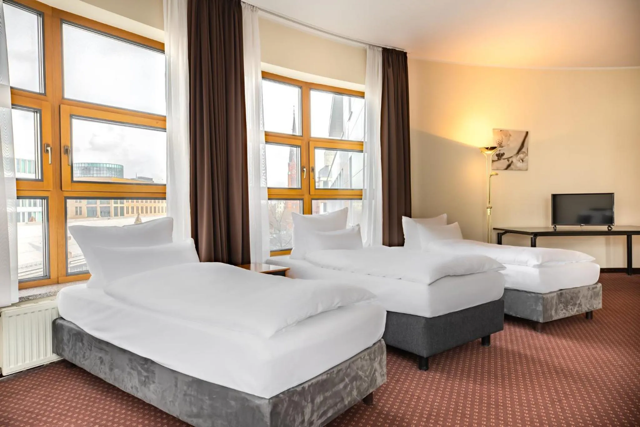 Photo of the whole room, Bed in Novum Hotel City B Berlin Centrum