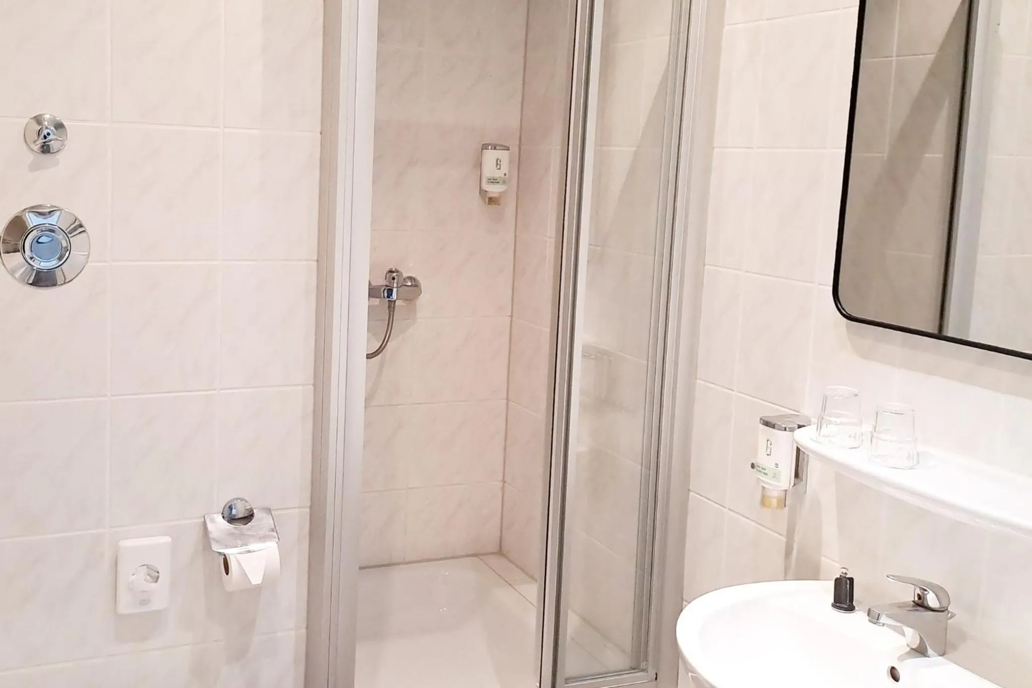 Photo of the whole room in Novum Hotel City B Berlin Centrum