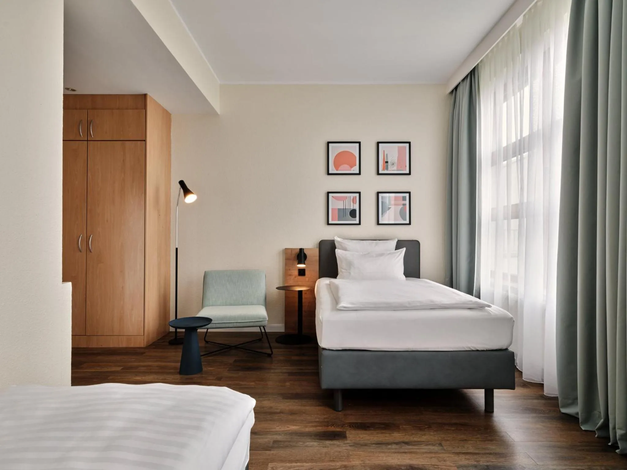 Photo of the whole room, Bed in Garner Hotel Berlin - Schöneberg by IHG
