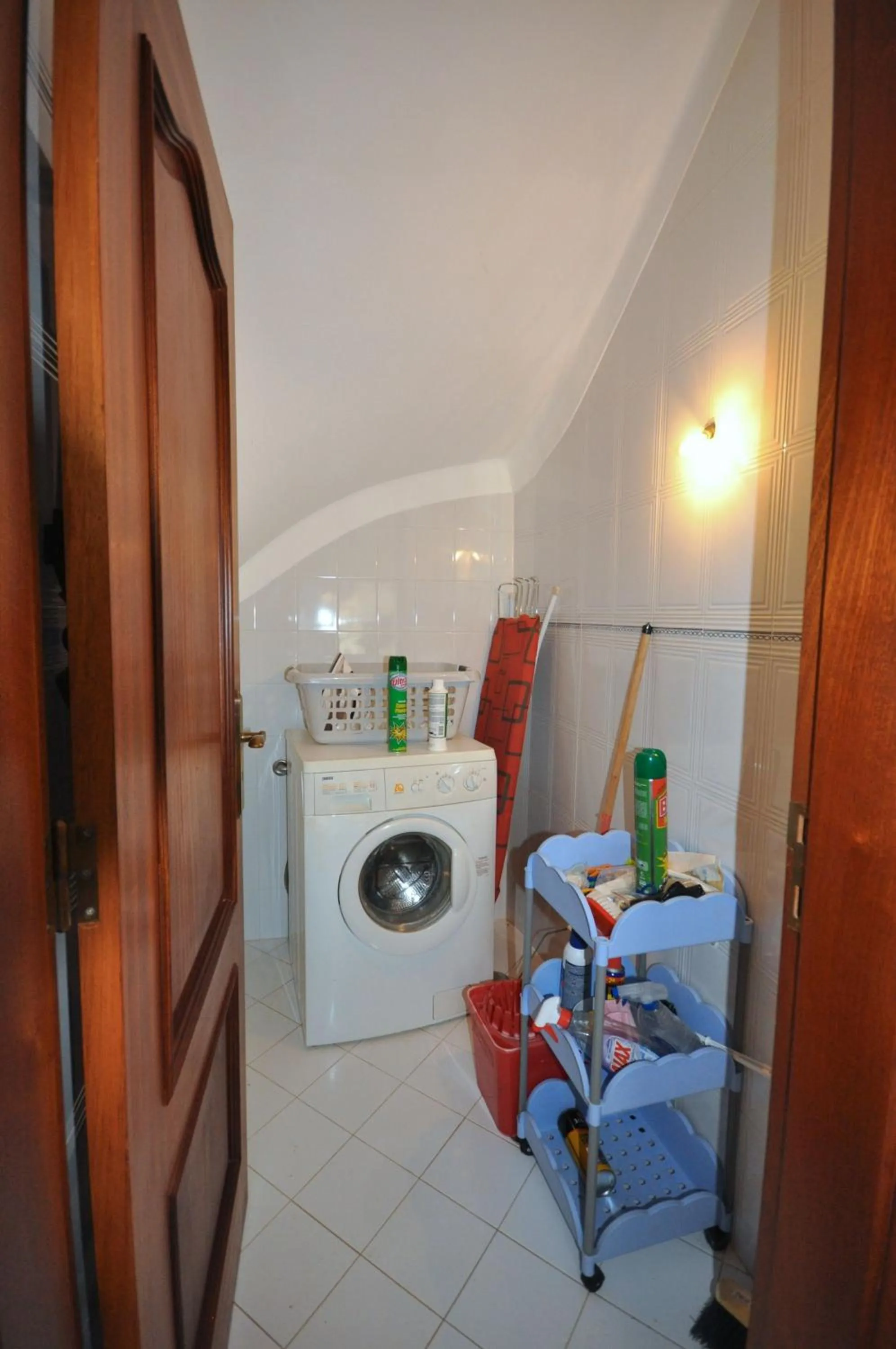laundry in Charming Villa, Private Pool, Walking Distance to Centre, Free AC Wifi