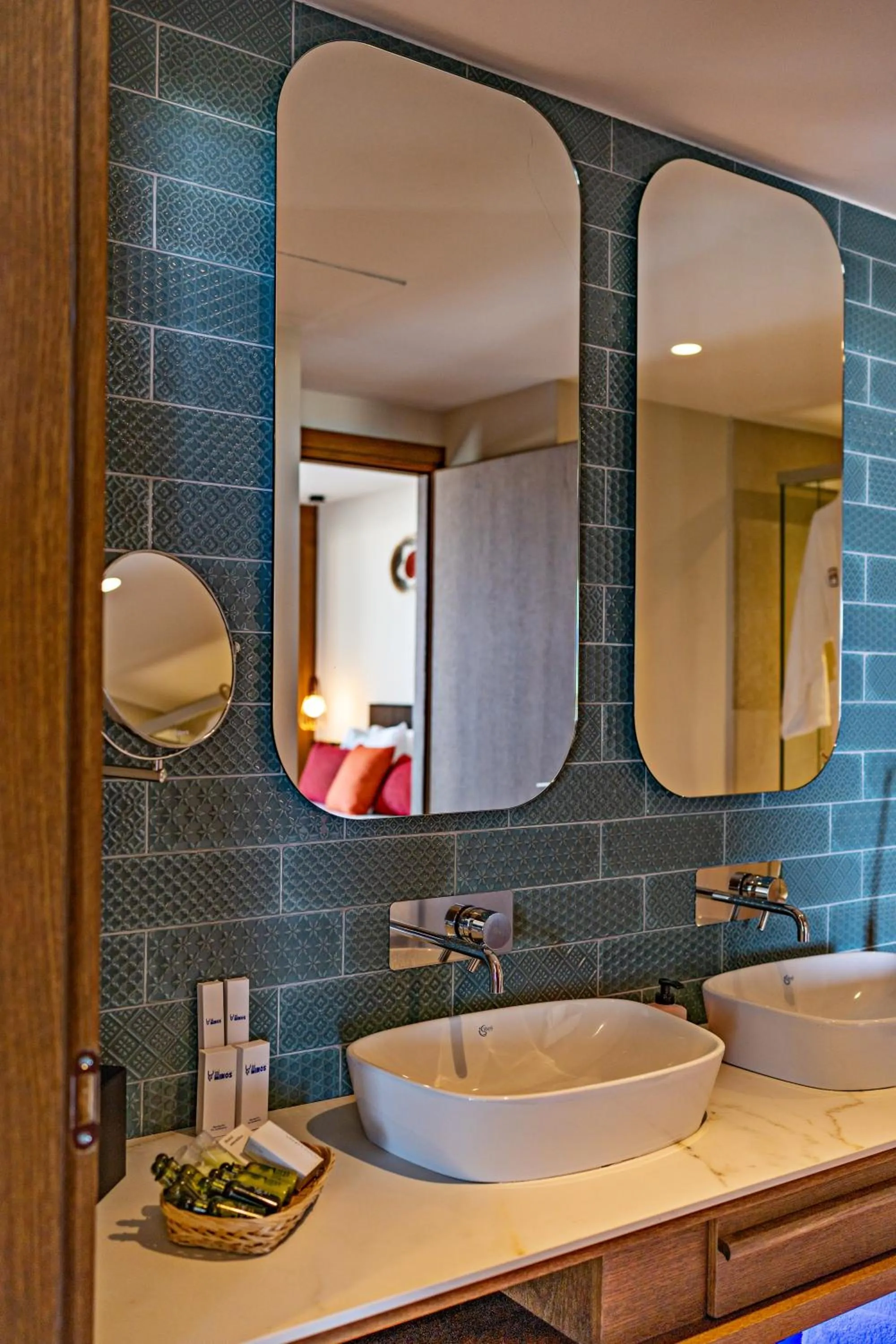 Bathroom in Minos Ambassador Suites & Spa - Adults only
