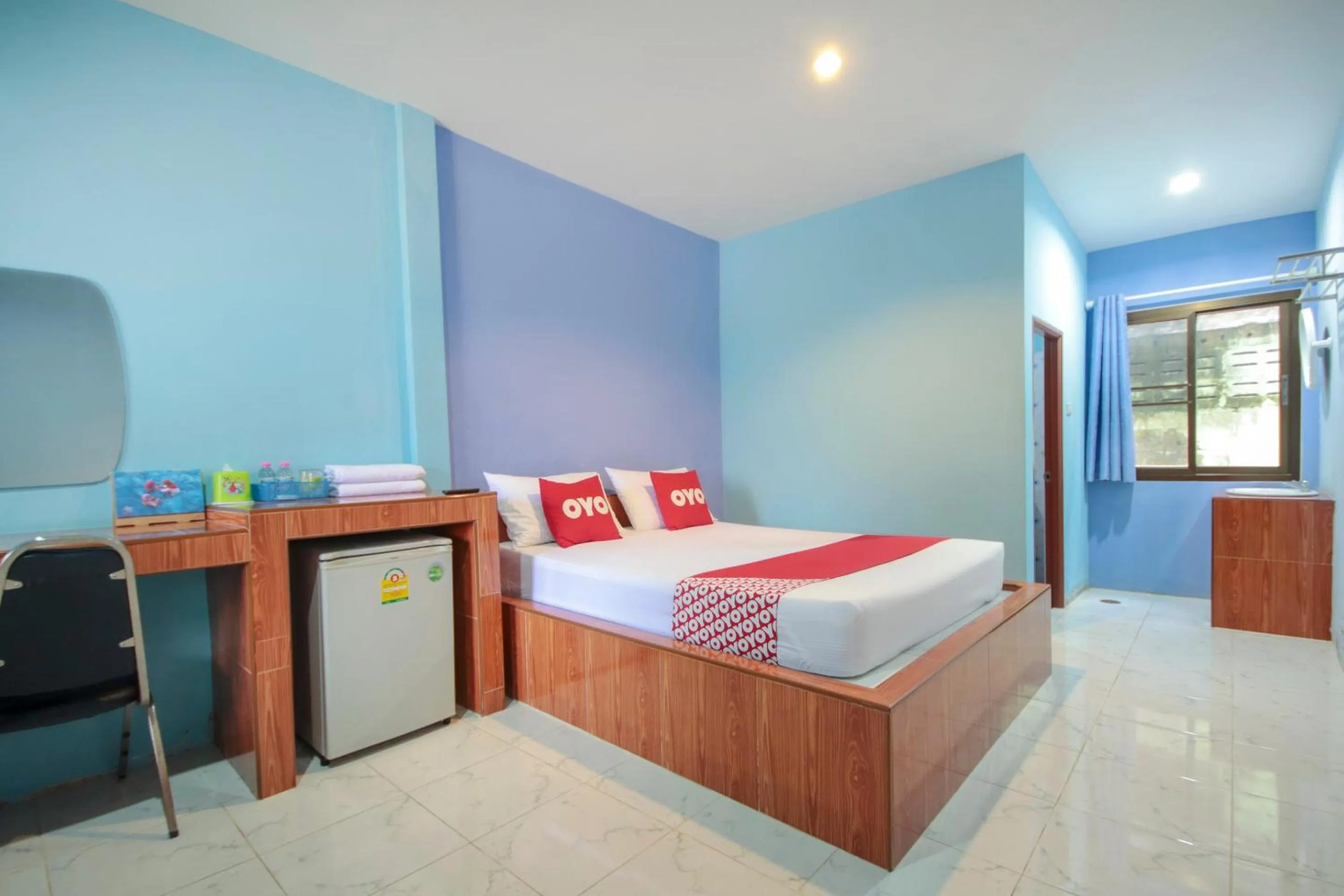 Bedroom, Bed in OYO 682 Fishering Home