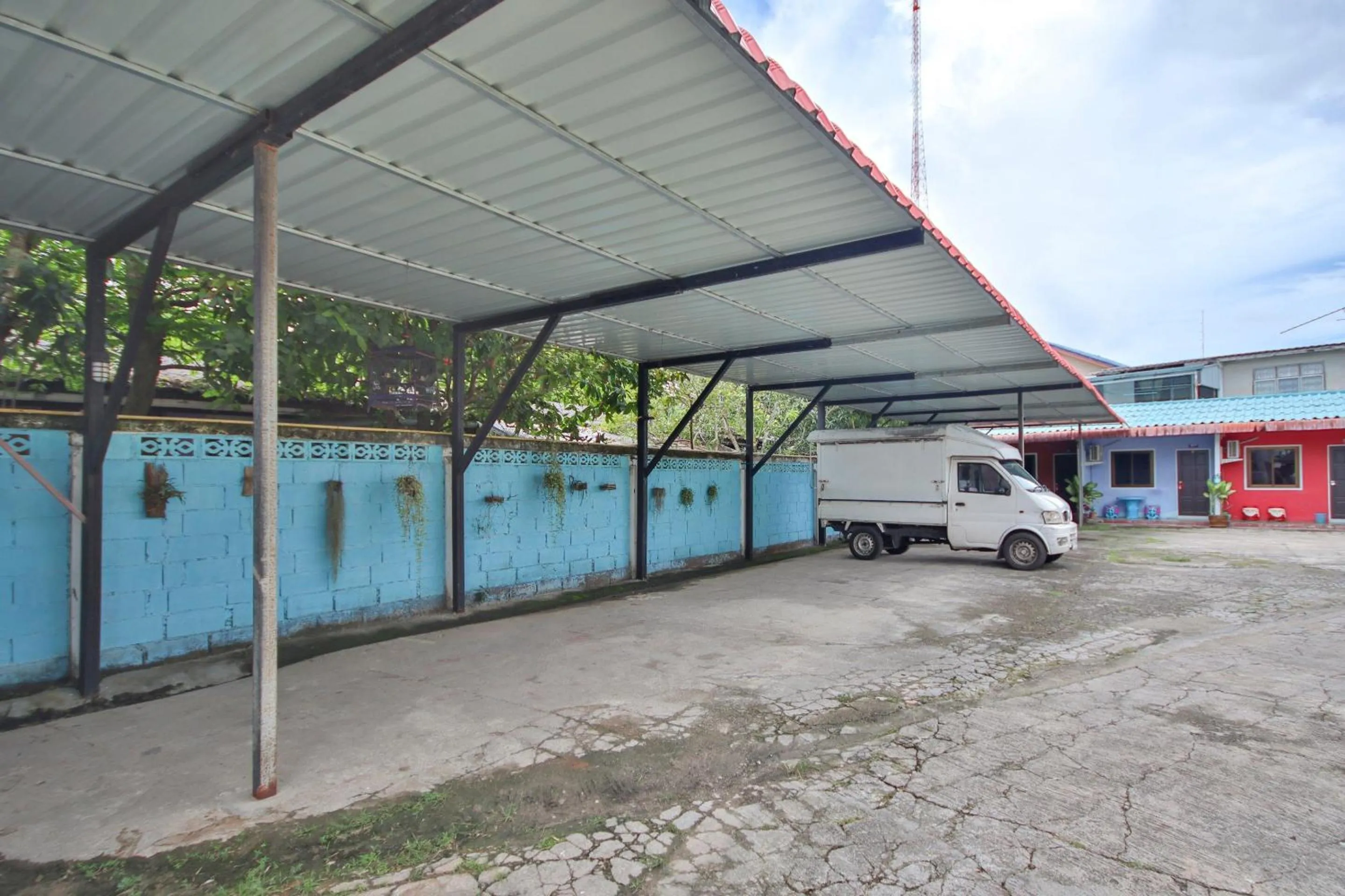 On site in OYO 682 Fishering Home