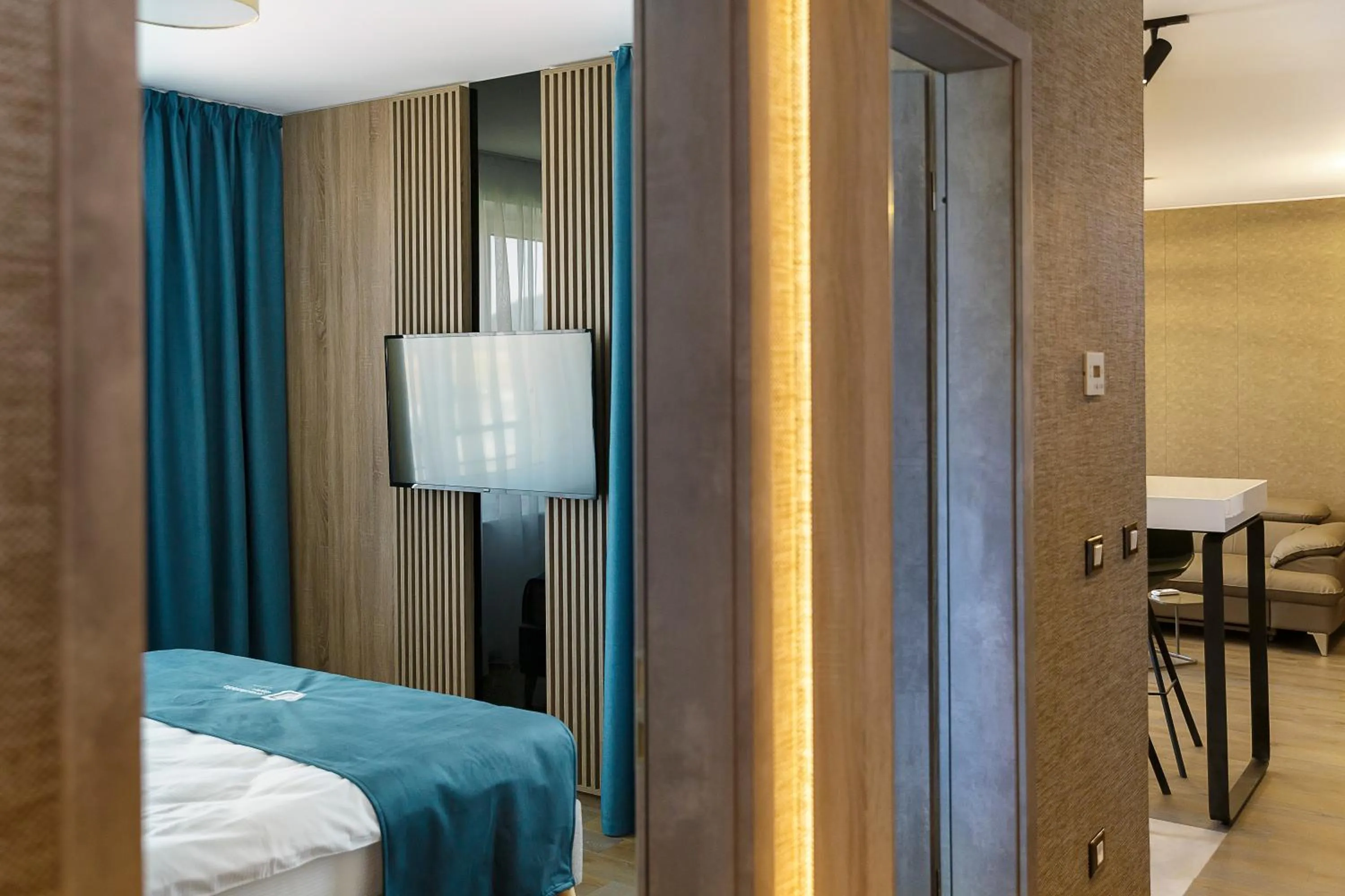 Bed in Promenada Studios