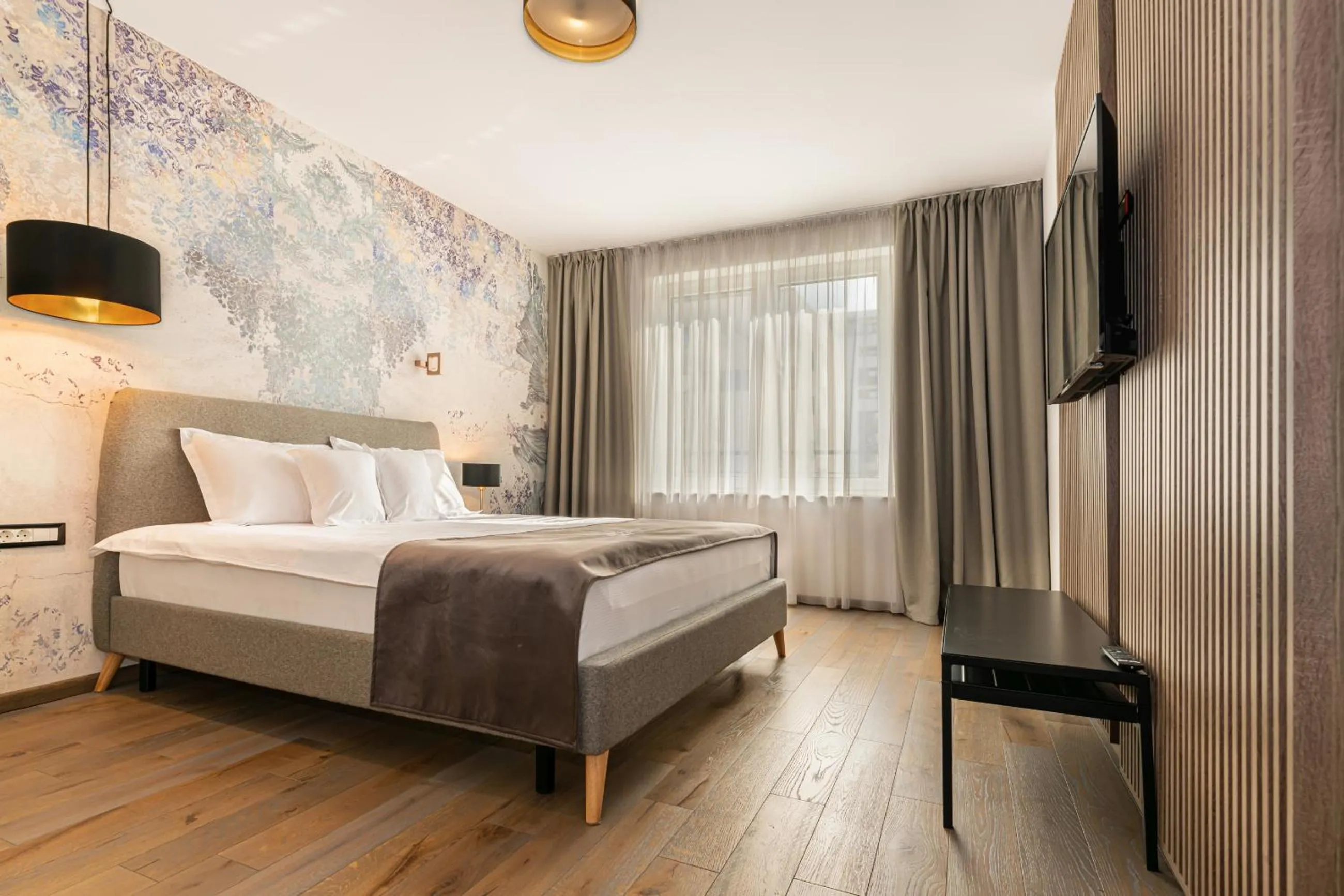 Bed in Promenada Studios