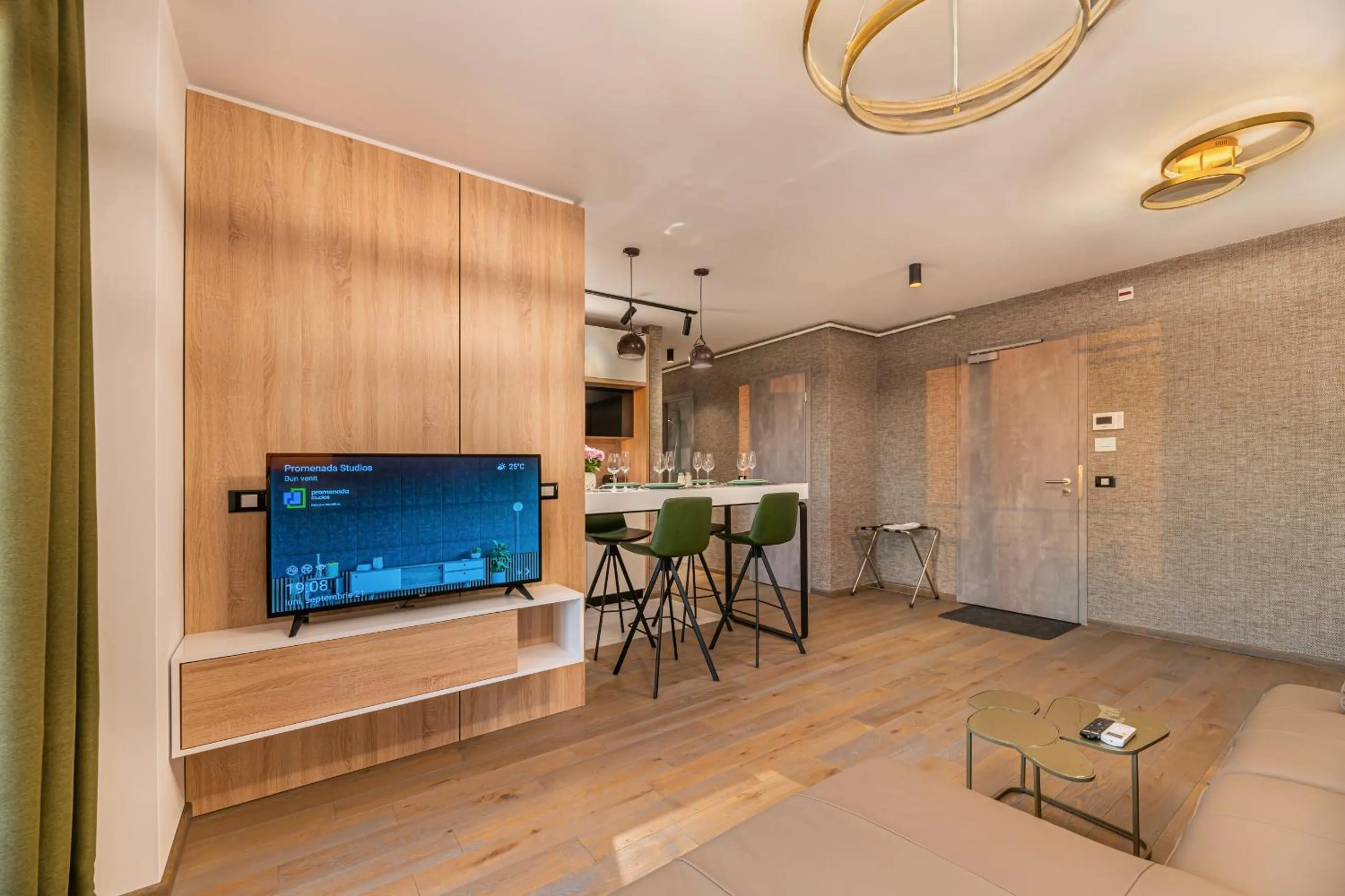 TV and multimedia in Promenada Studios