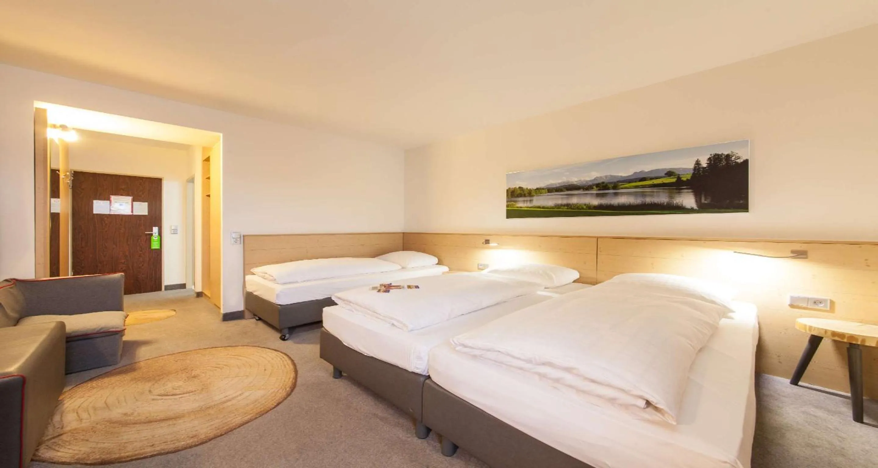 Bedroom, Bed in Sure Hotel by Best Western Muenchen Hauptbahnhof