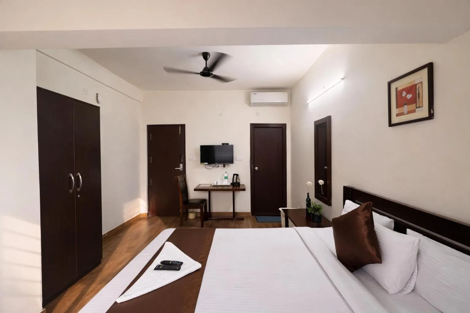 Bed in Coffee Bean Inn