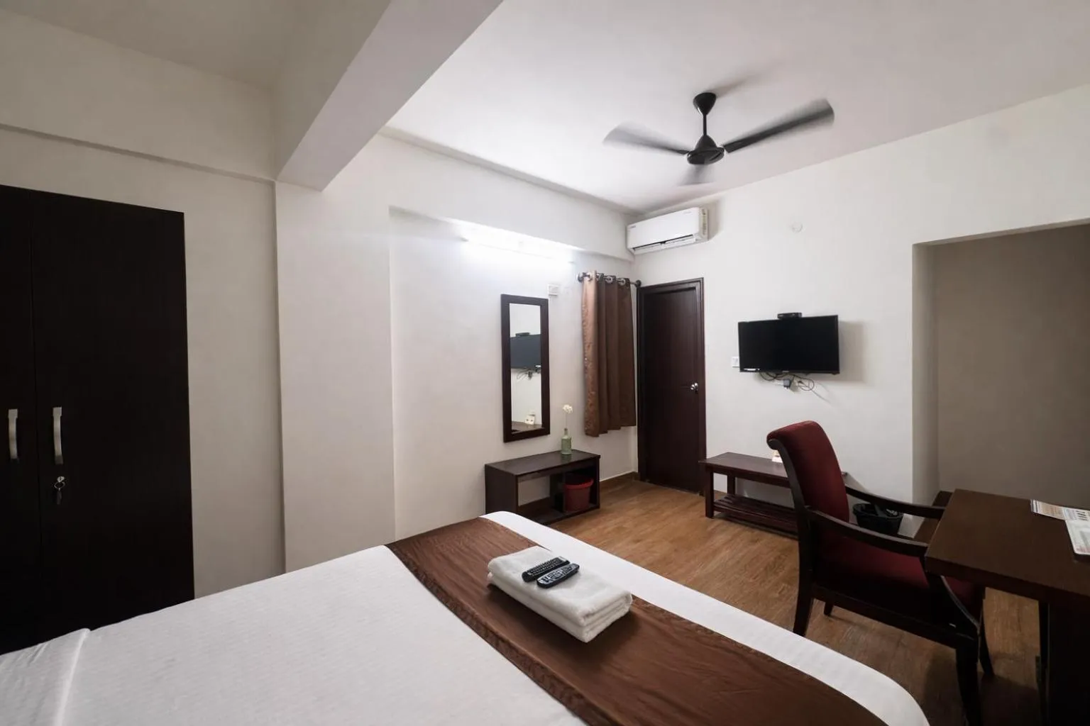 Bed in Coffee Bean Inn