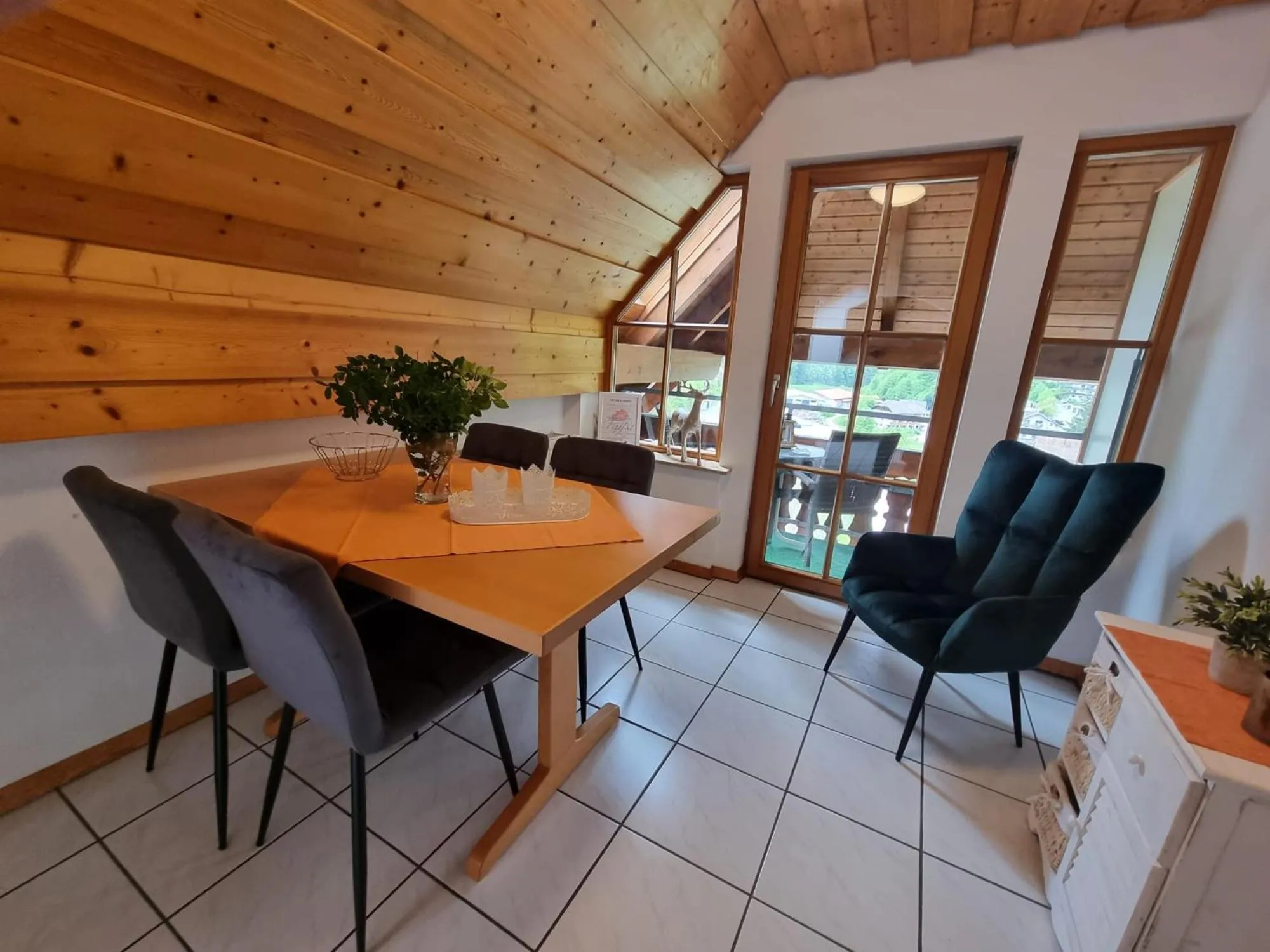 Dining area in Ehrenmättlehof Faißt