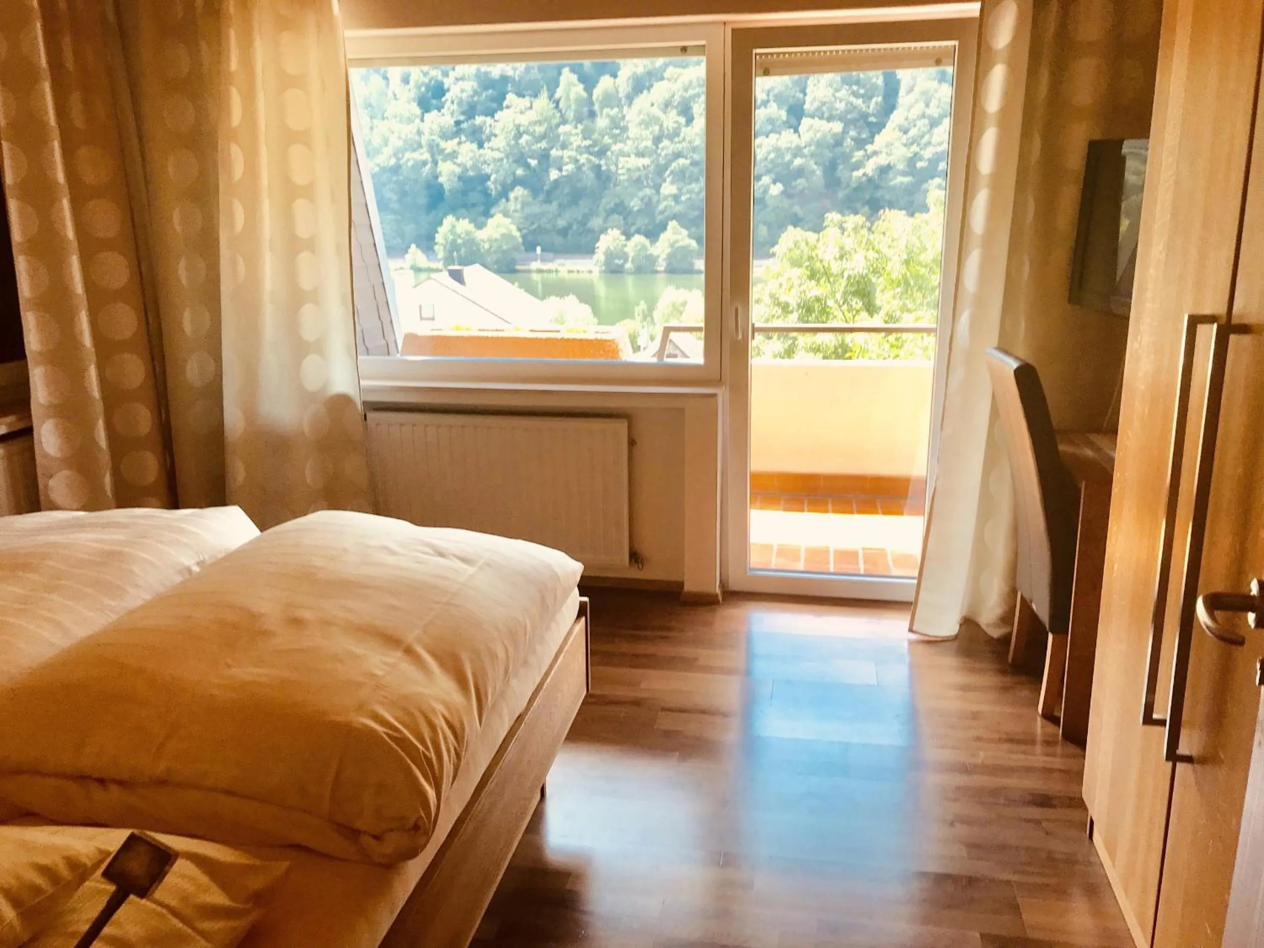 Bedroom, Bed in Hotel Weingut Dehren