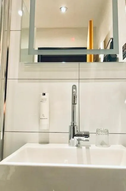 Bathroom in Hotel Weingut Dehren