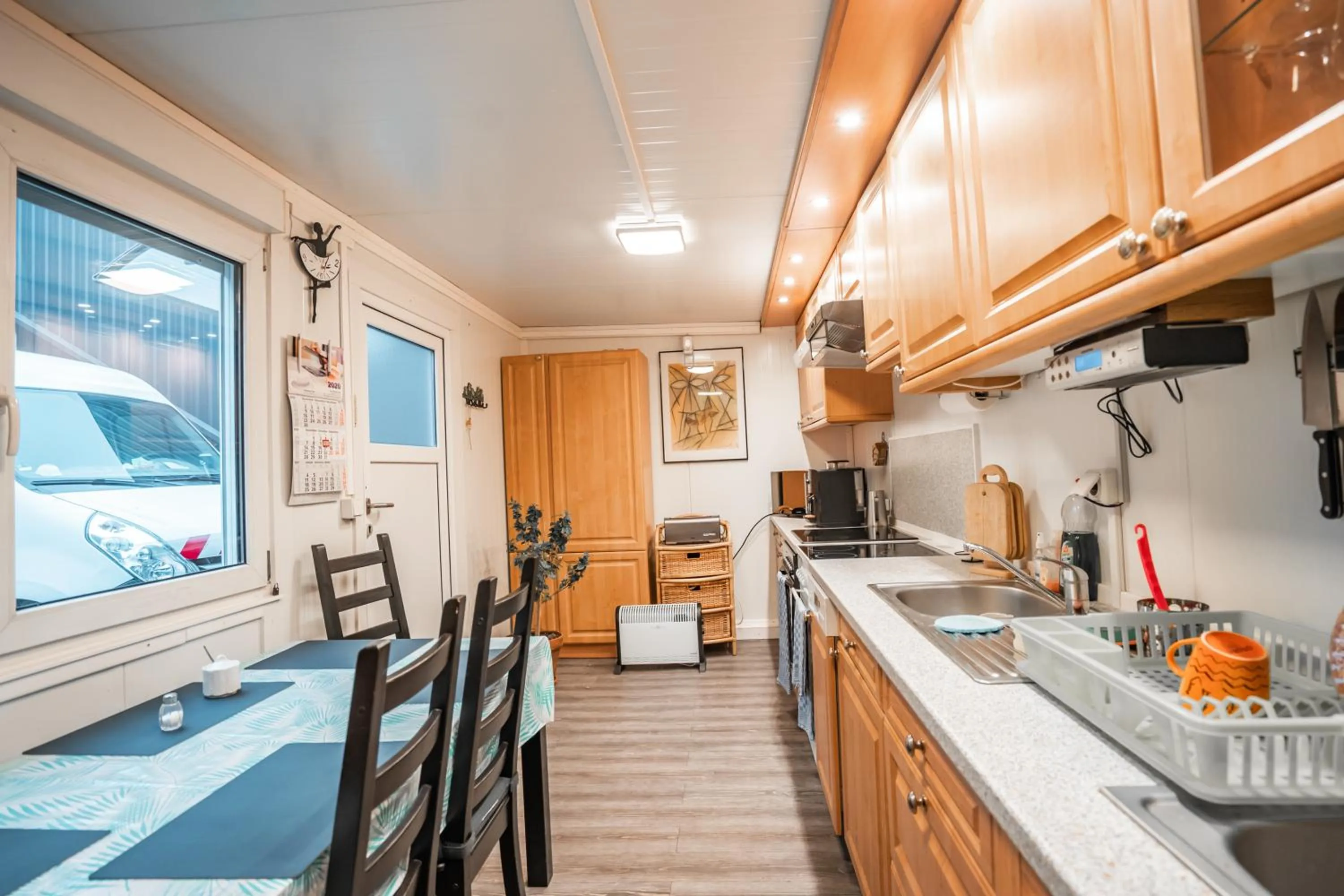 Kitchen or kitchenette in Motel Home Berlin