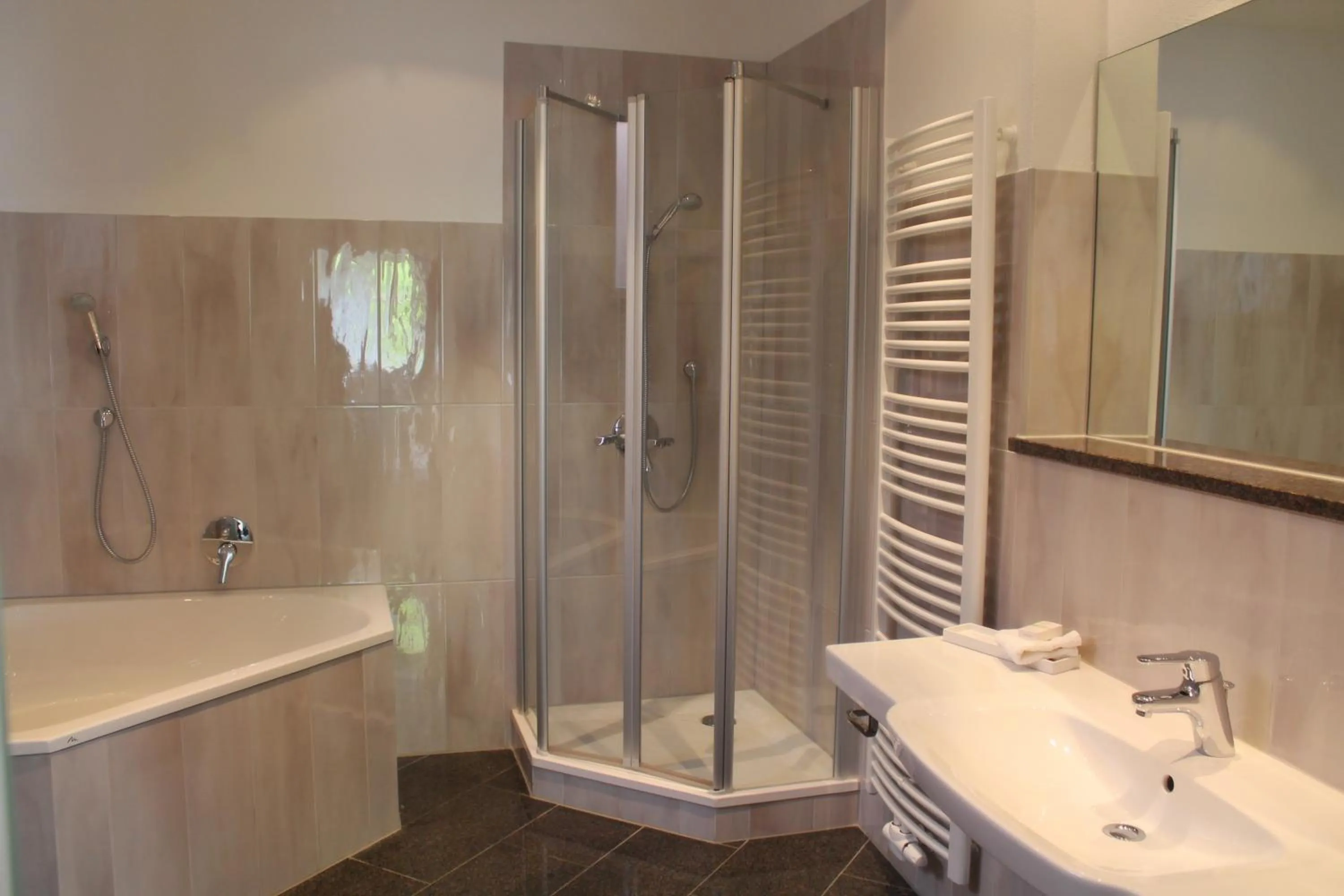 Bathroom in Hotel BurgGartenpalais