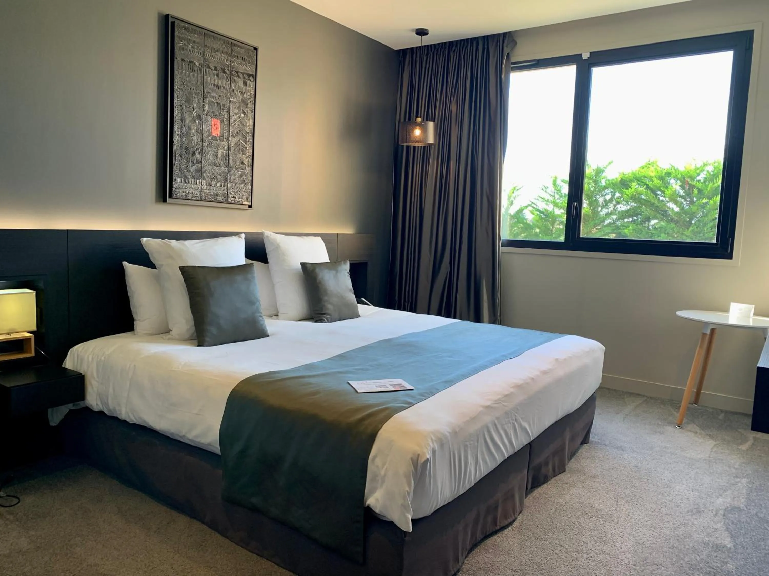 Bed in Hôtel & Restaurant La maison des blés