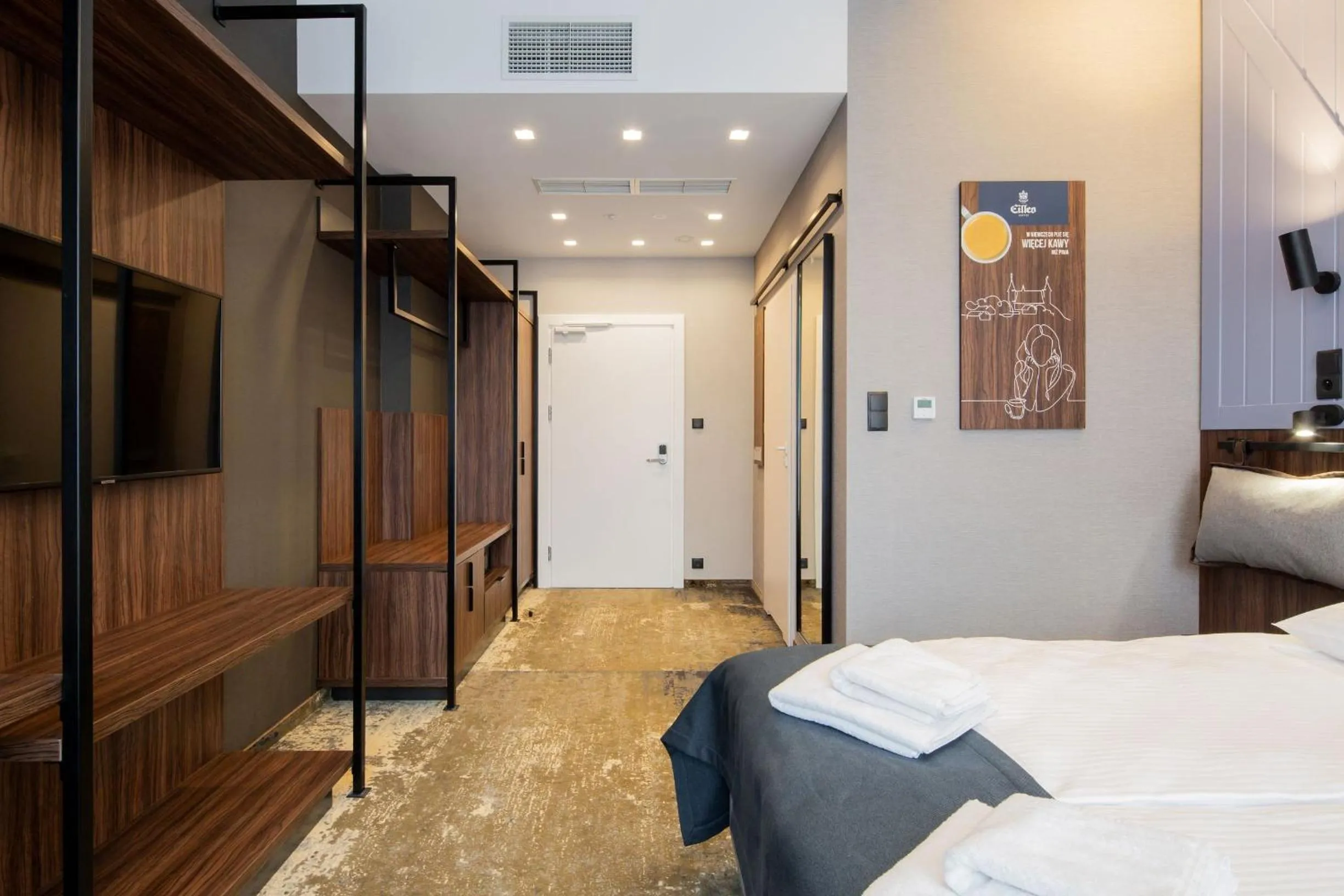 Photo of the whole room, Bed in Hotel J.J. Darboven