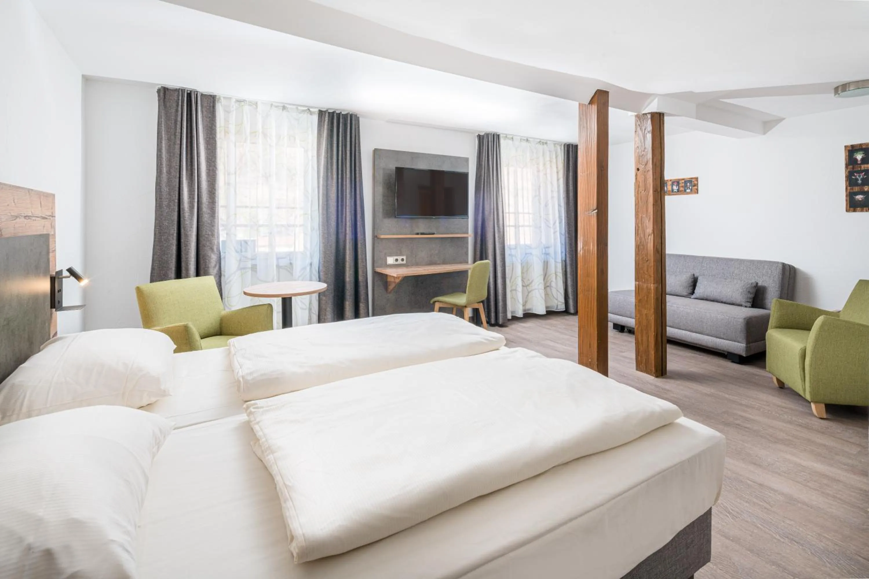 Photo of the whole room, Bed in Hotel Café Adler 24h self check in