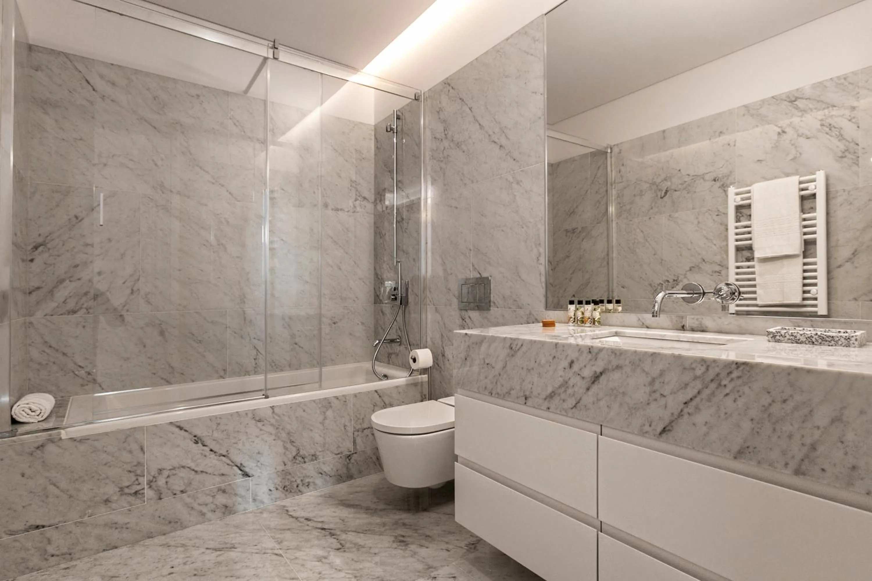 Toilet in Casas da Baixa - Unique Chiado