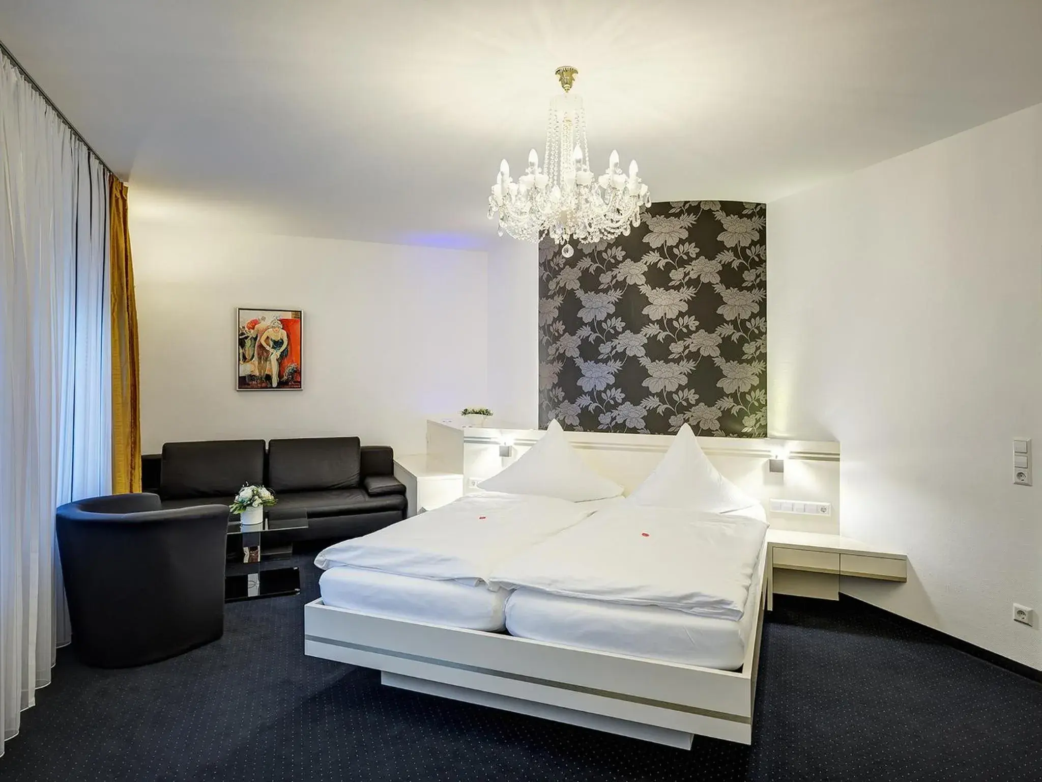 Suite - single occupancy in Hotel Linde Suite - single occupancy in Hotel Linde