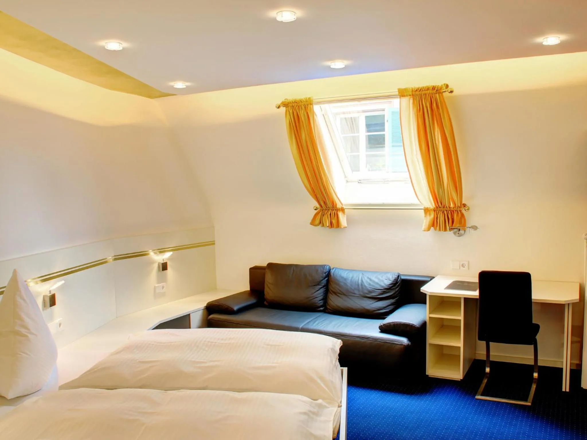 Photo of the whole room, Bed in Hotel Linde