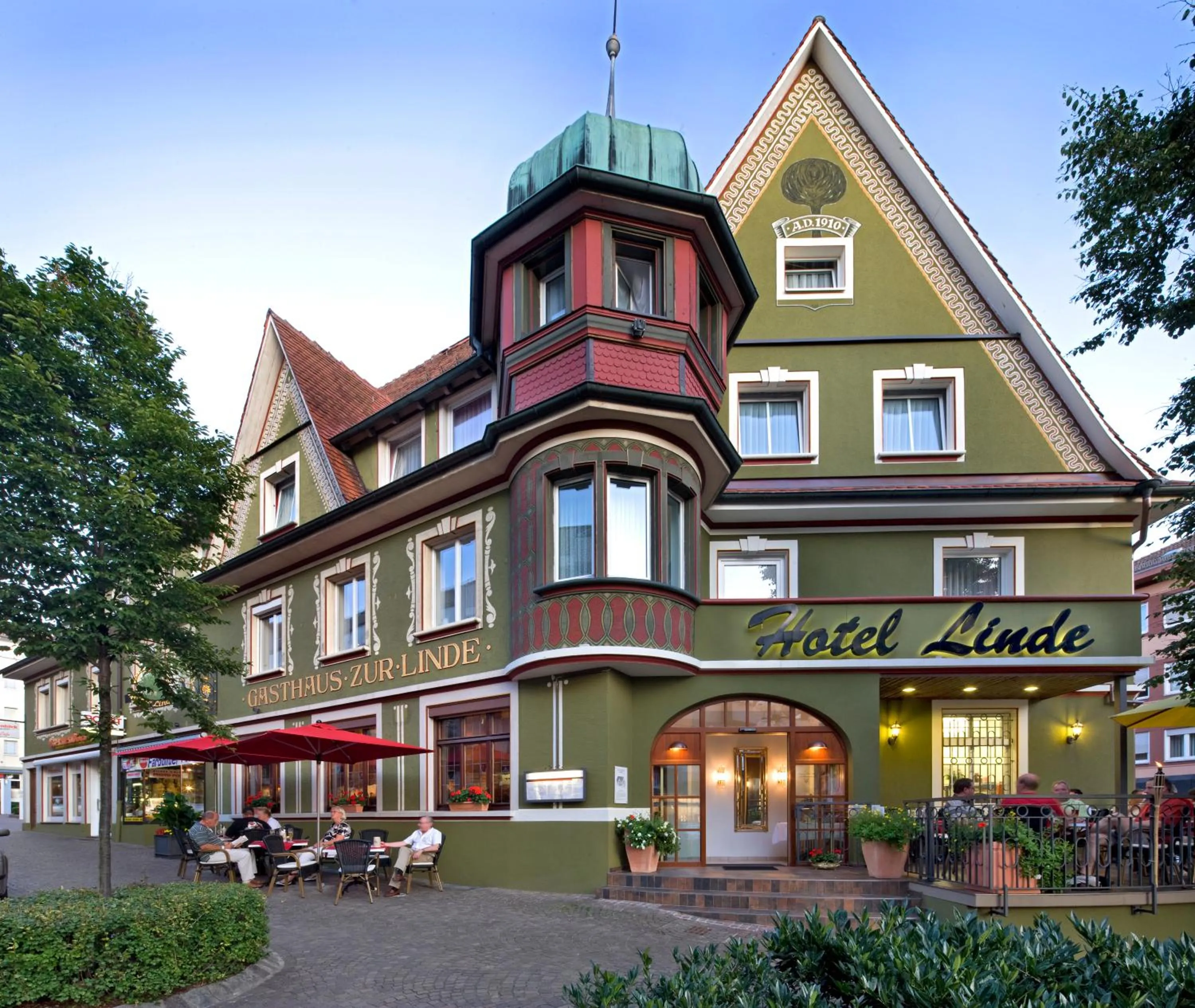 Facade/entrance in Hotel Linde