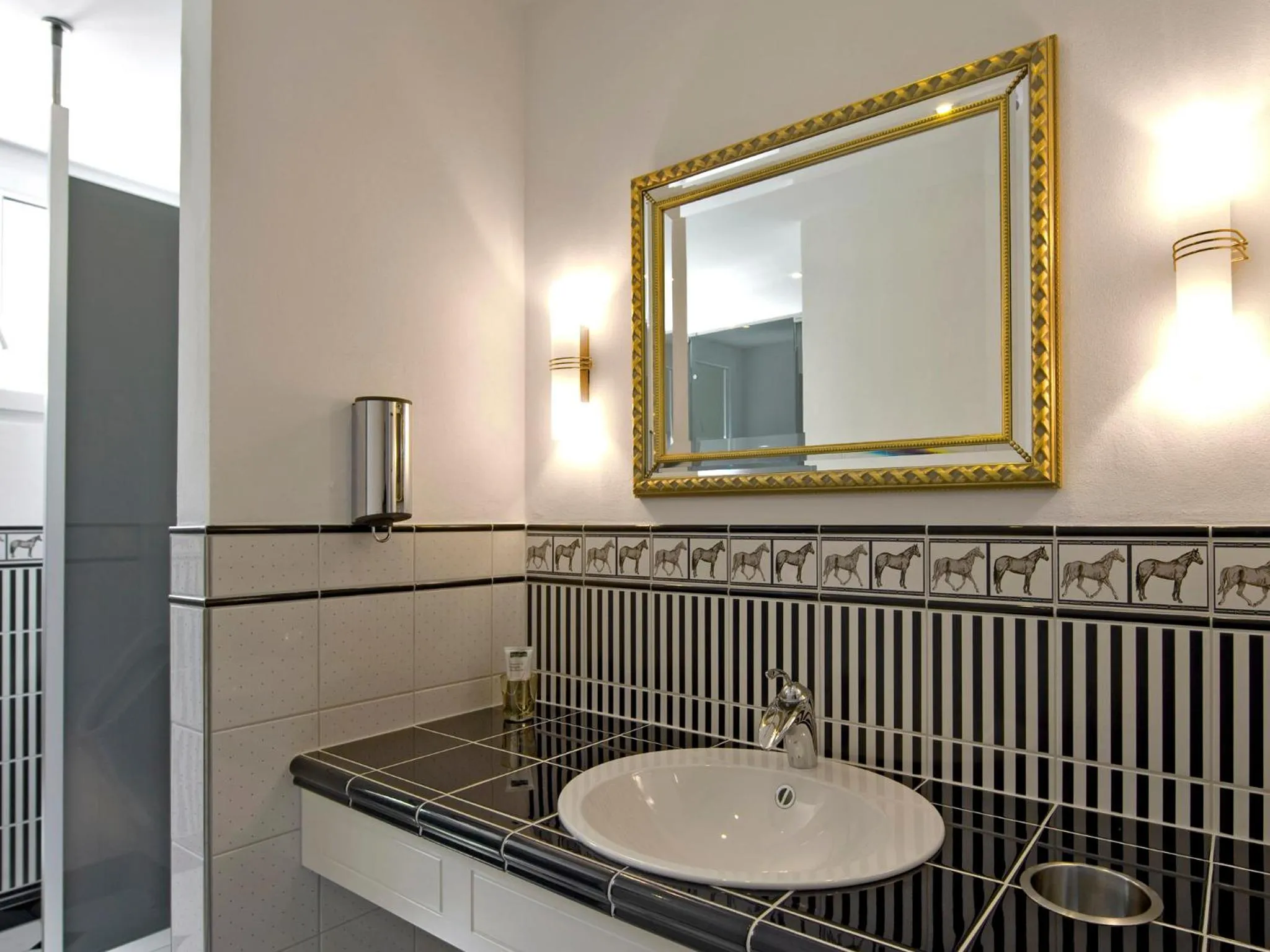 Bathroom in Hotel Linde