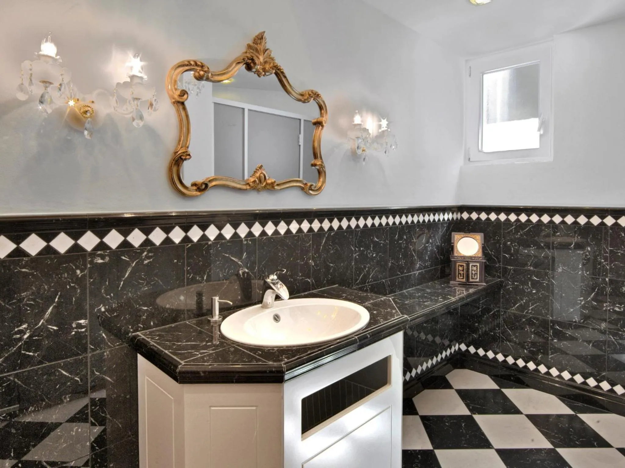 Bathroom in Hotel Linde