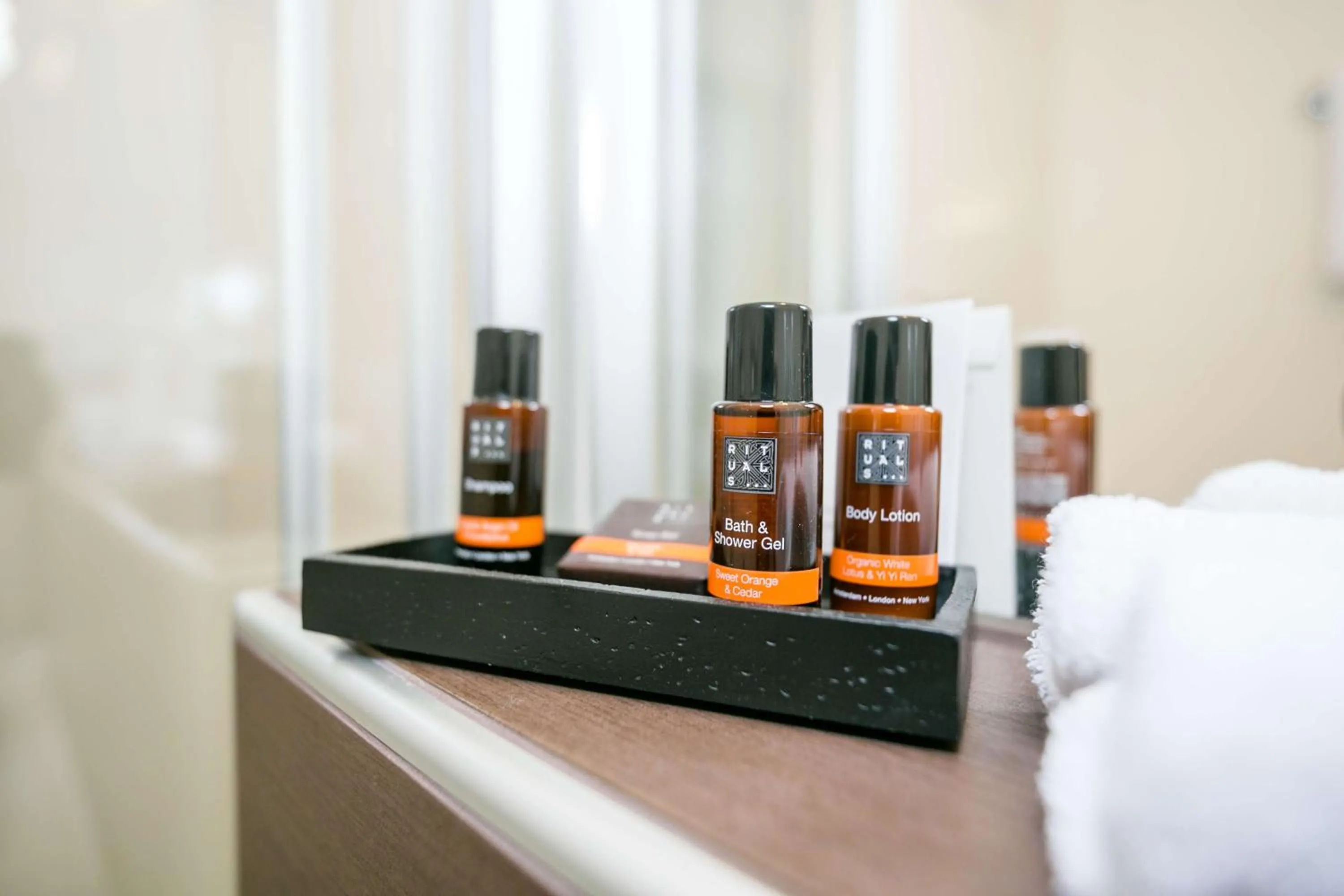 Bathroom in Best Western Hotel Airport Düsseldorf - Ratingen