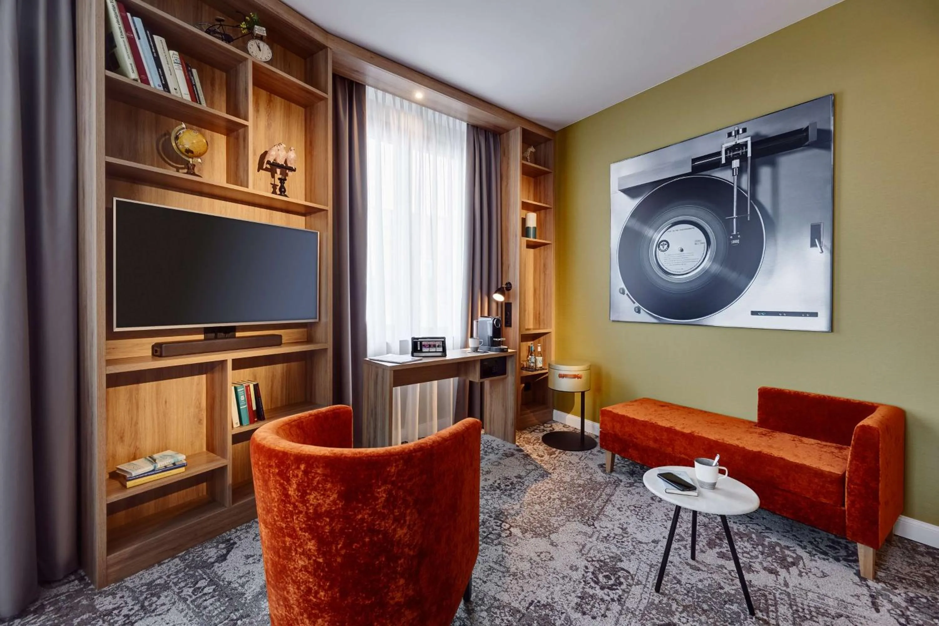 Bedroom in Me and All Hotel Hanover, by Hyatt