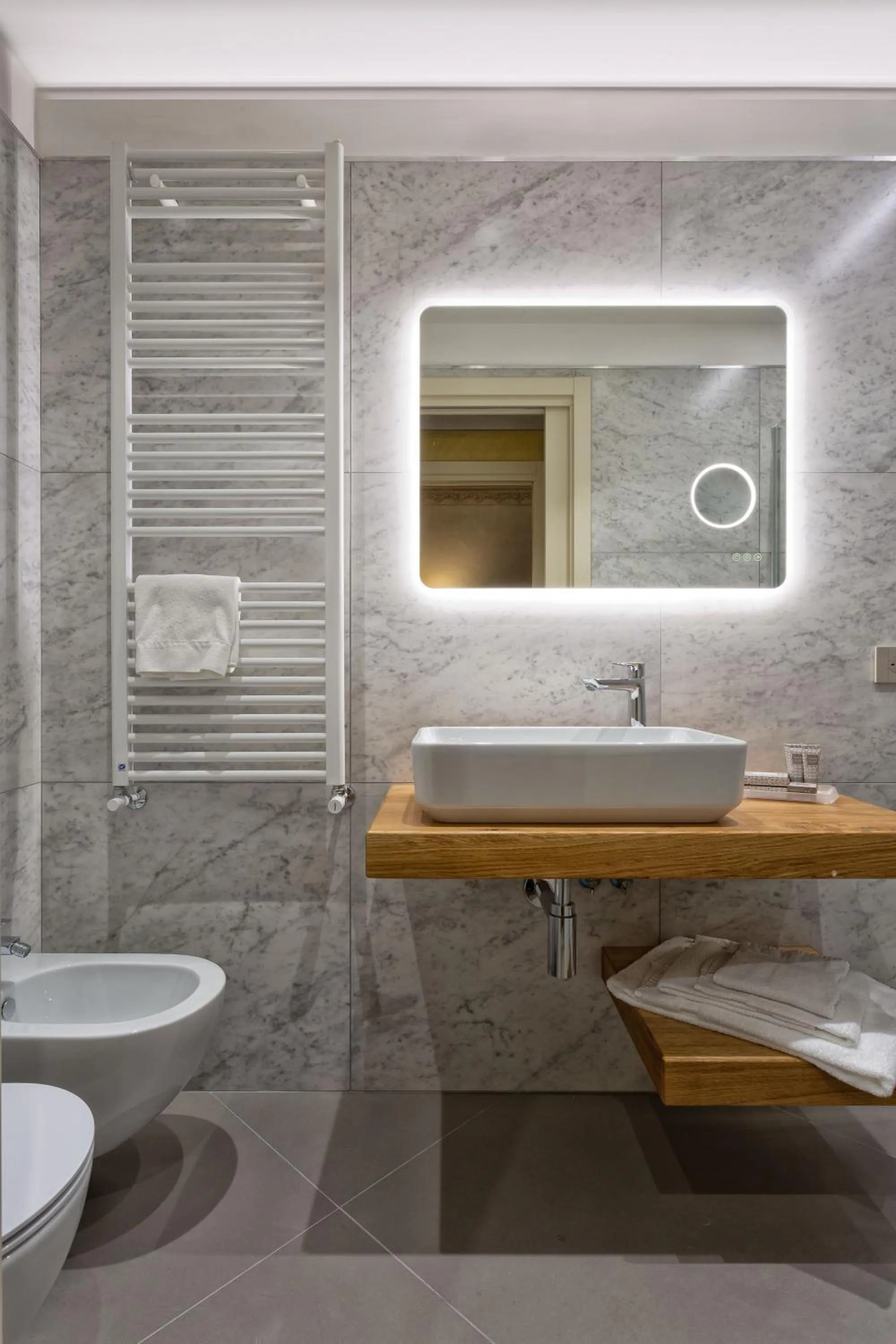 Toilet in Casa del Sarto