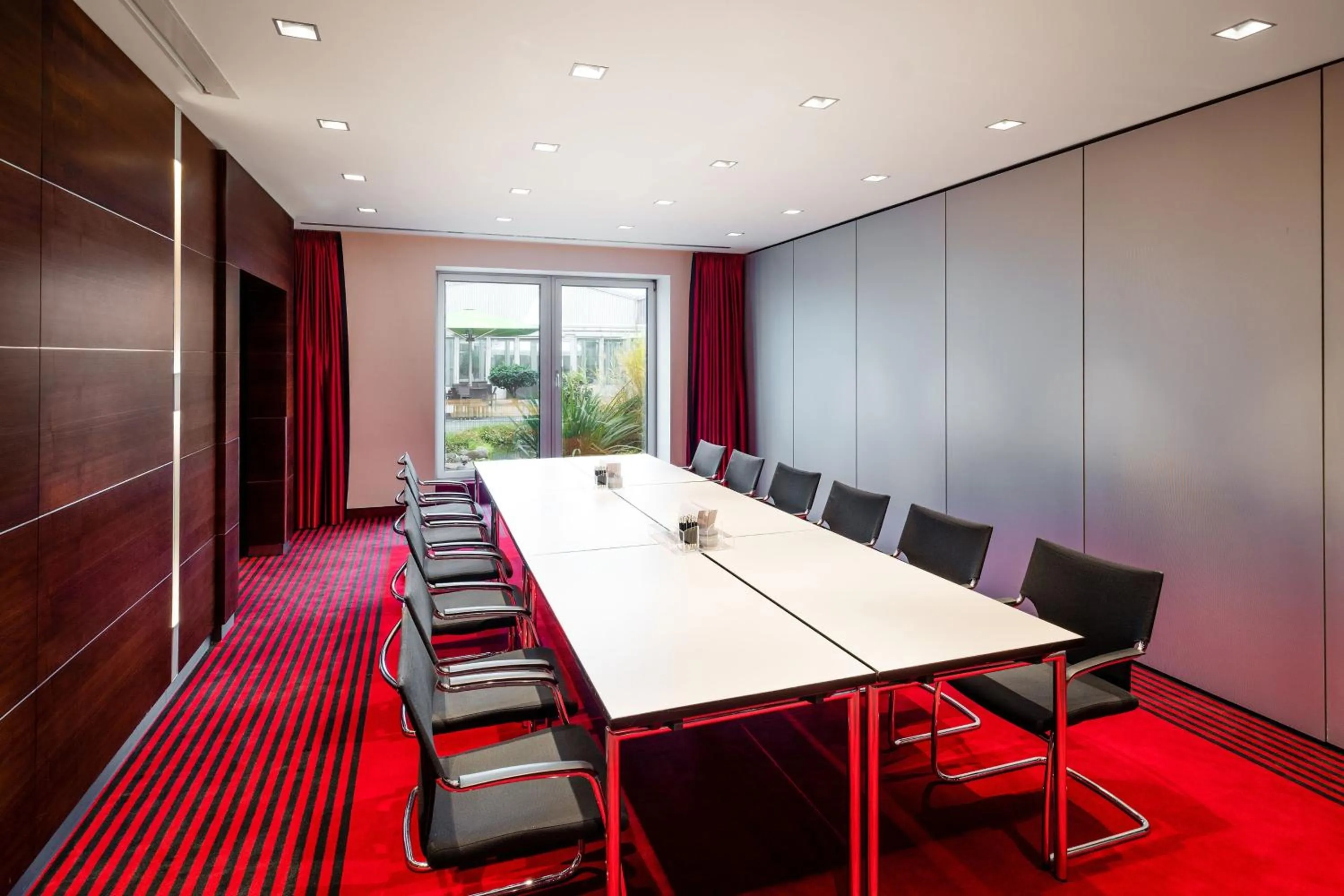 Meeting/conference room in Sheraton Duesseldorf Airport Hotel