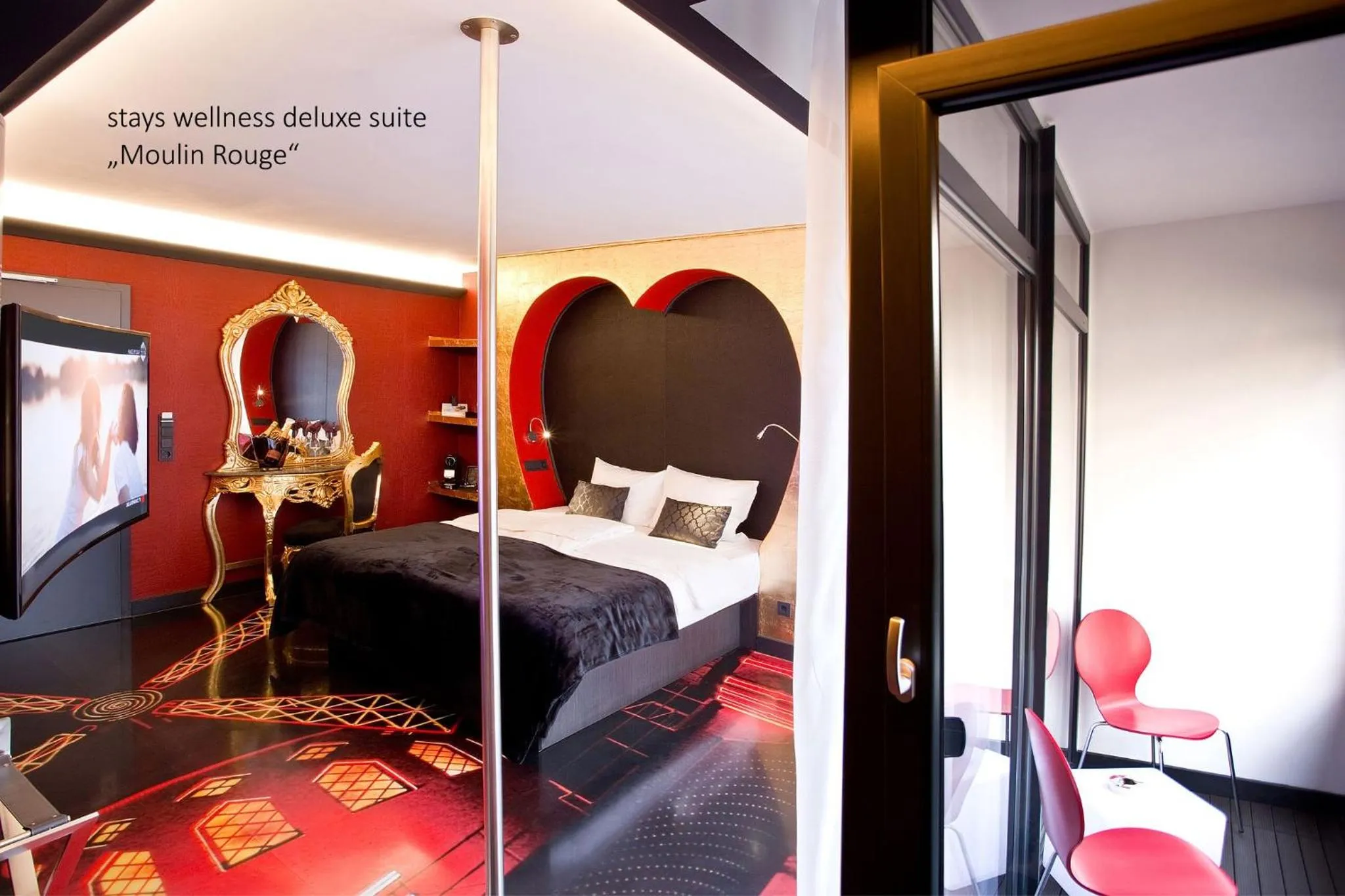 Balcony/Terrace, Bed in PLAZA INN stays design Dortmund
