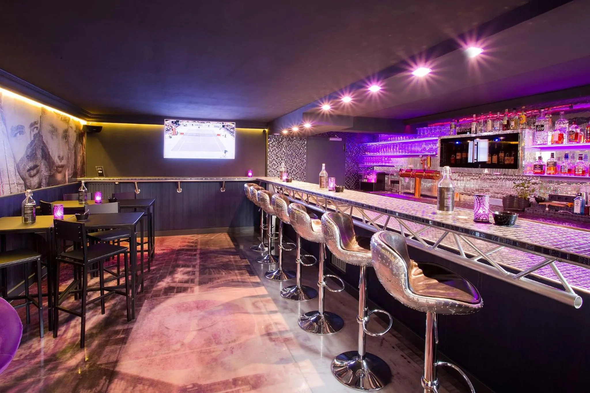 Lounge or bar in PLAZA INN stays design Dortmund