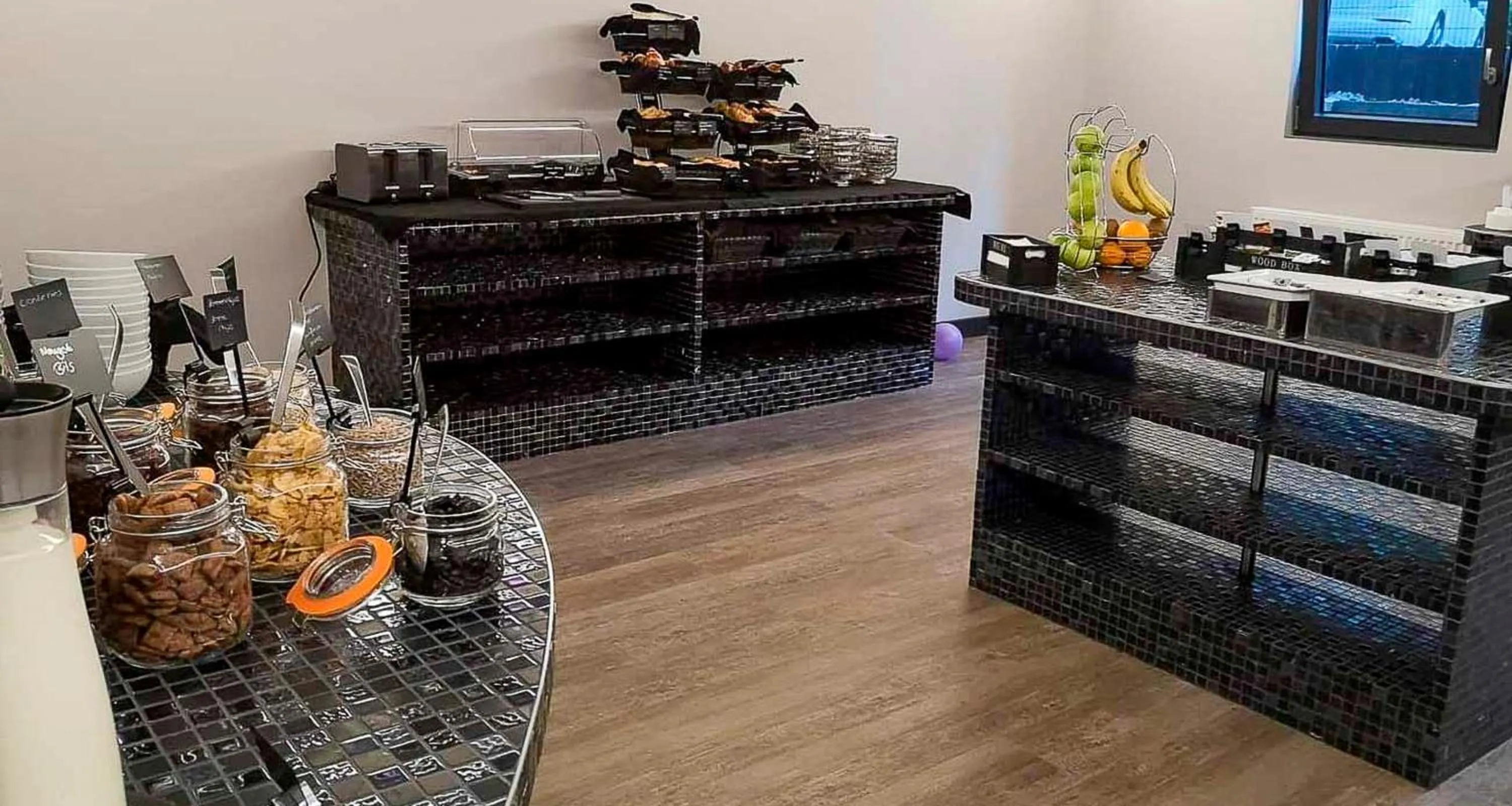 Buffet breakfast in PLAZA INN stays design Dortmund