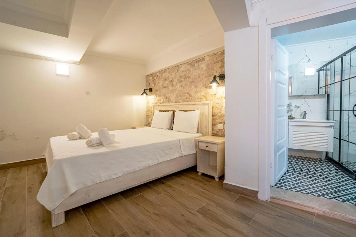 Shower in Lunas Alaçatı