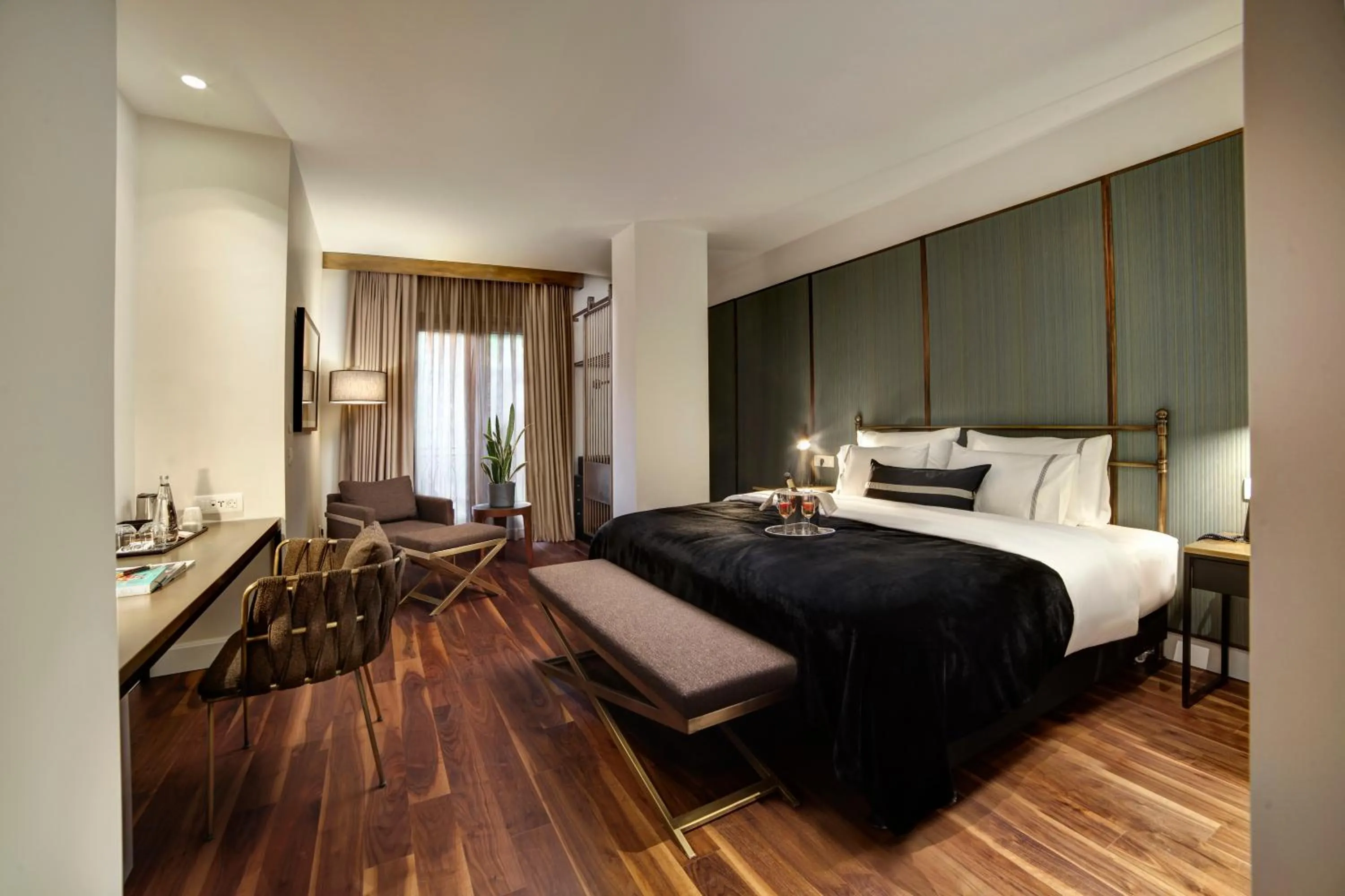 Bed in 39 Kalamış Marina Hotel & Restaurant