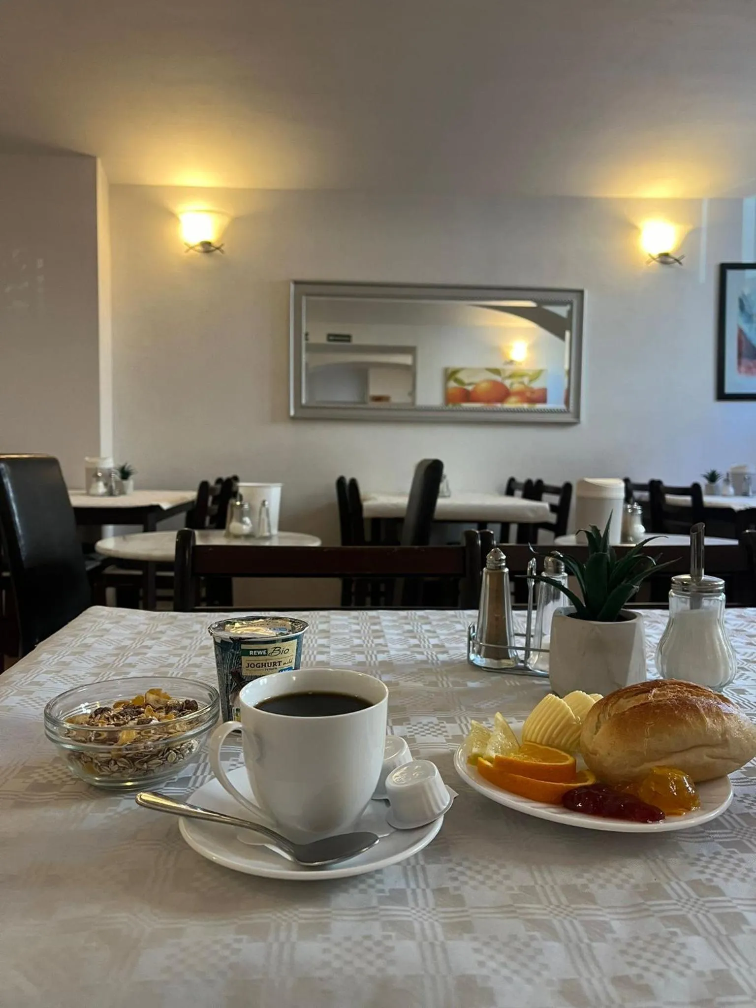 Breakfast in Hotel Amelie Berlin